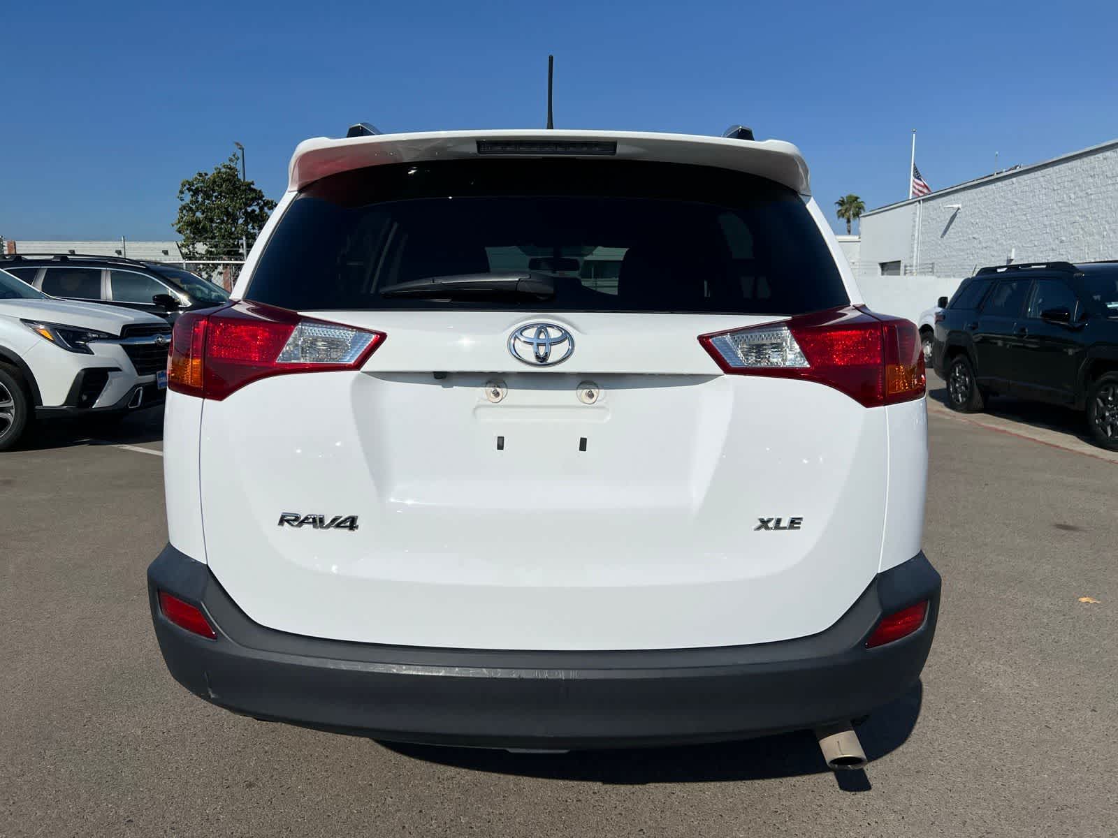 Thumbnail: 2015 Toyota RAV4 - 4