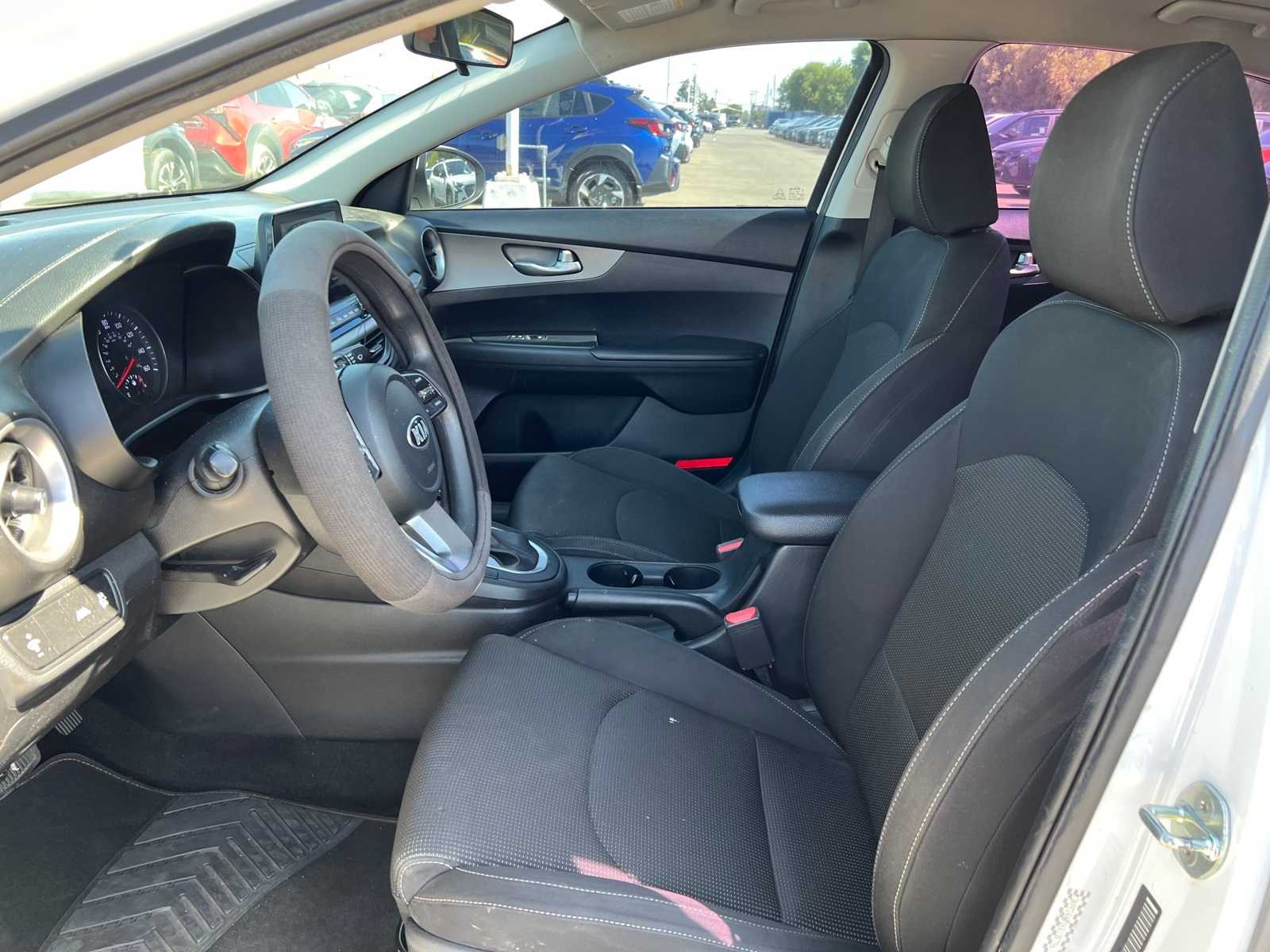 2019 Kia Forte FE 13
