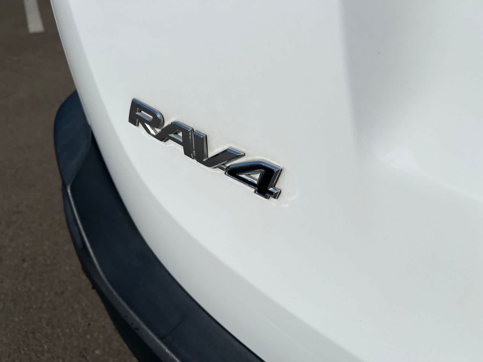 Thumbnail: 2015 Toyota RAV4 - 5