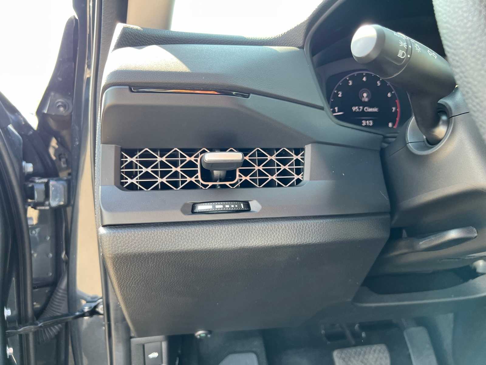 Thumbnail: 2023 Honda Accord - 32