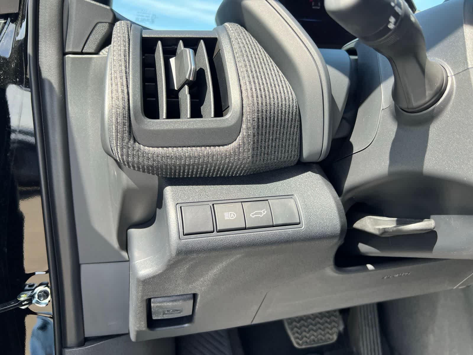 Thumbnail: 2025 Subaru Solterra - 29