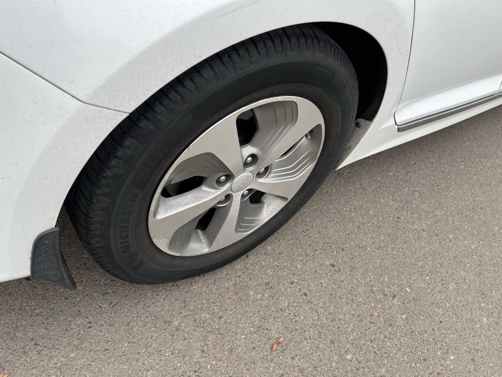 Thumbnail: 2016 Kia Optima - 20