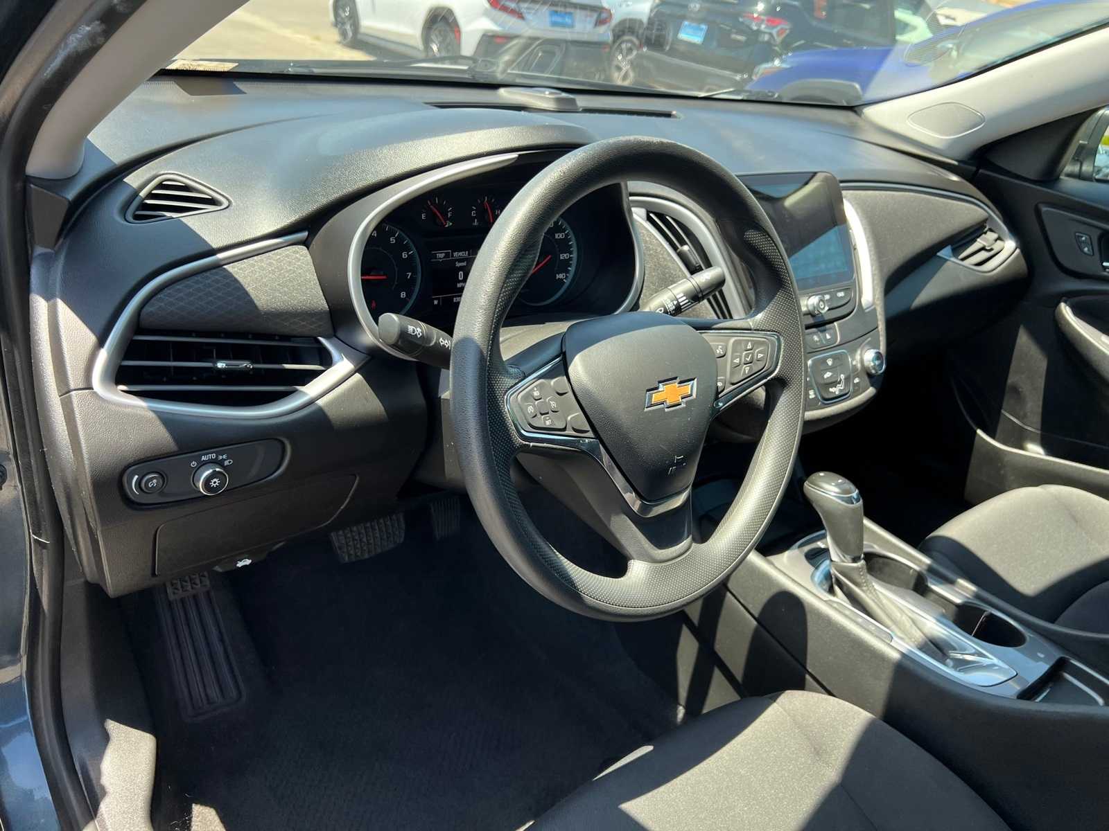 Thumbnail: 2020 Chevrolet Malibu - 13