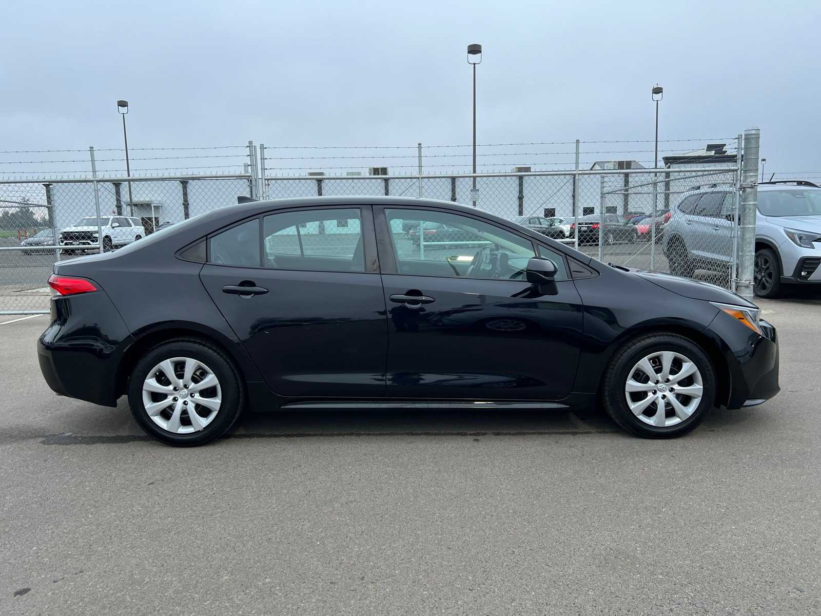 Thumbnail: 2023 Toyota Corolla - 10