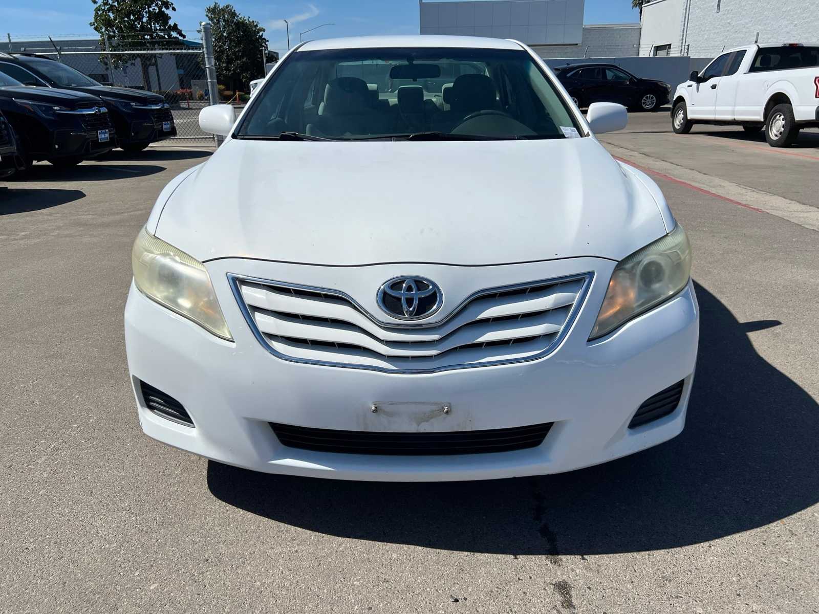 Thumbnail: 2011 Toyota Camry - 11