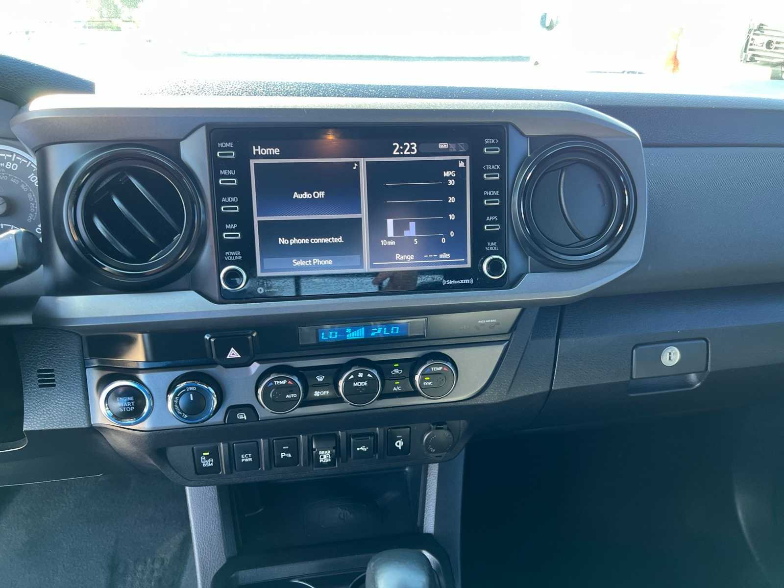 Thumbnail: 2021 Toyota Tacoma - 36