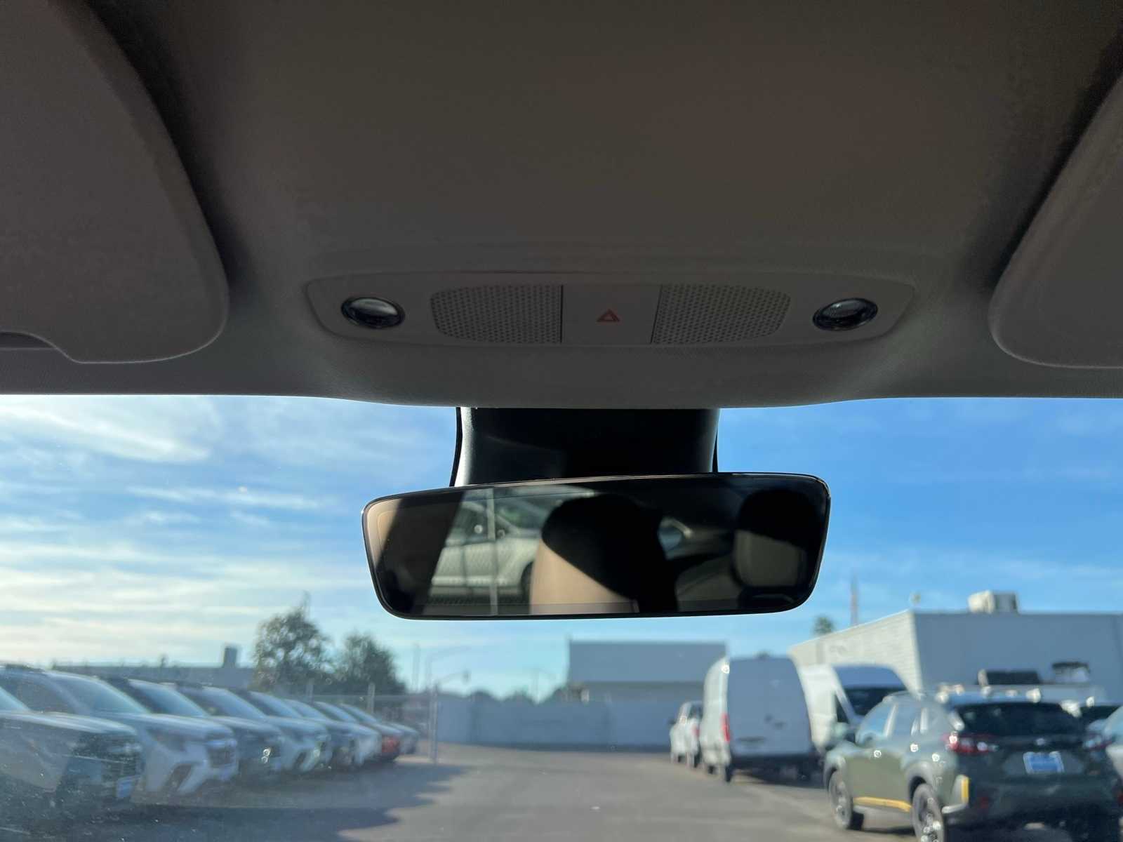 Thumbnail: 2022 Tesla Model 3 - 32