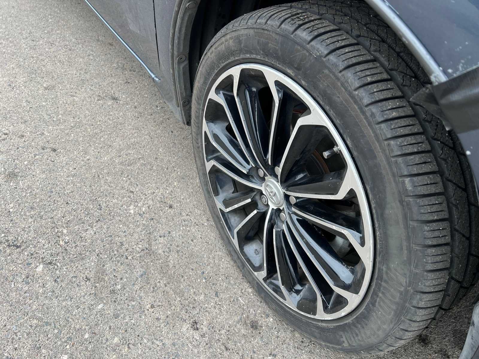 Thumbnail: 2015 Toyota Corolla - 25