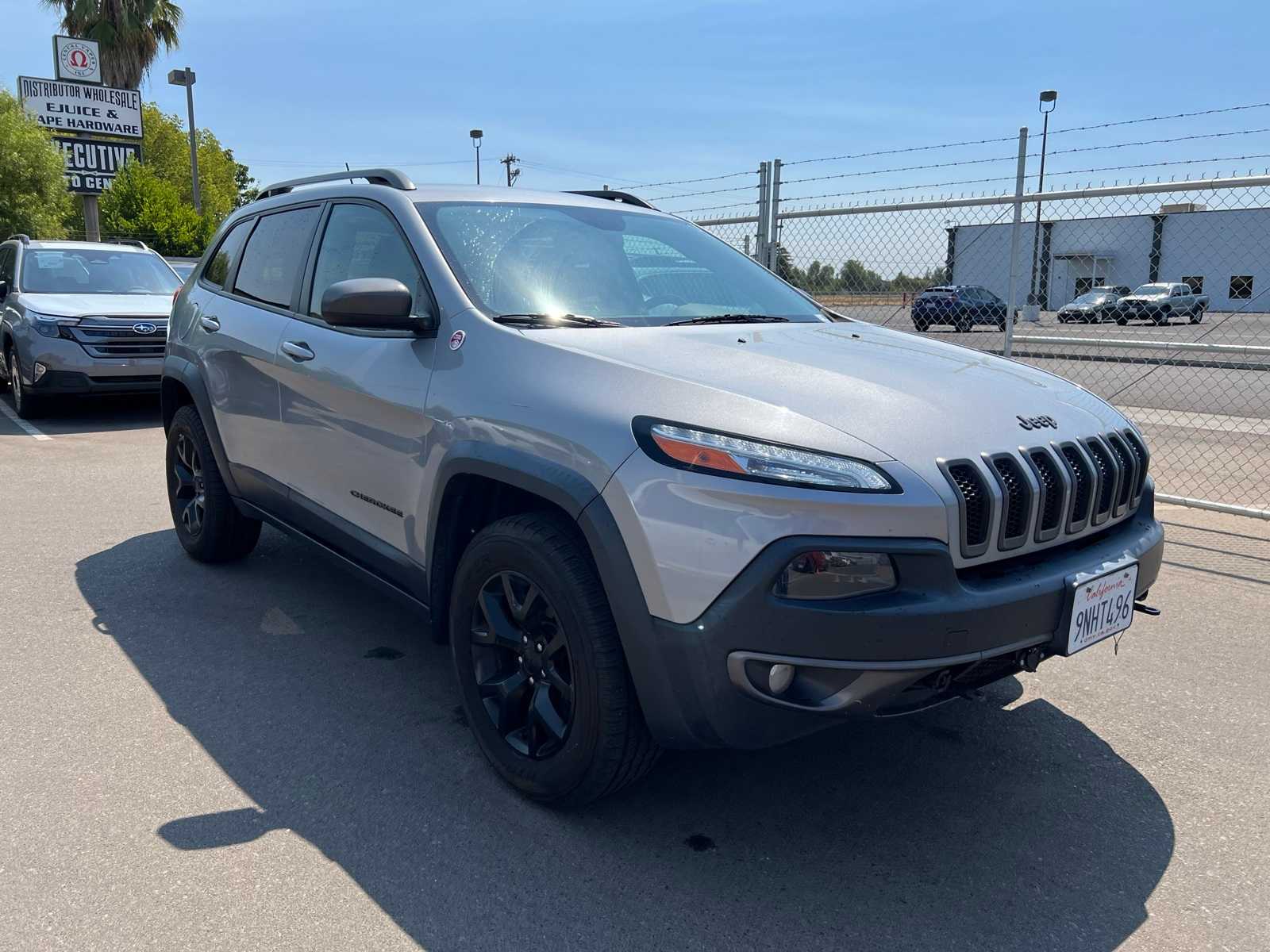 Thumbnail: 2015 Jeep Cherokee - 11