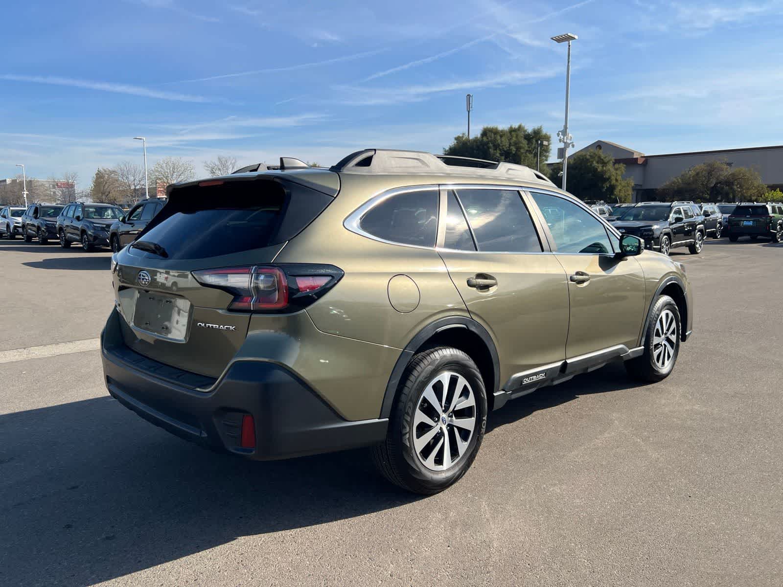 Thumbnail: 2022 Subaru Outback - 9