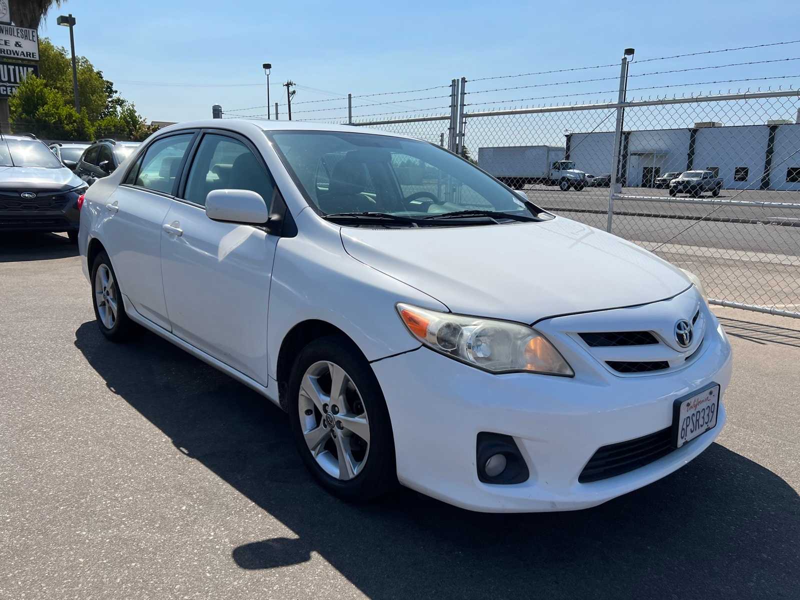 Thumbnail: 2011 Toyota Corolla - 11
