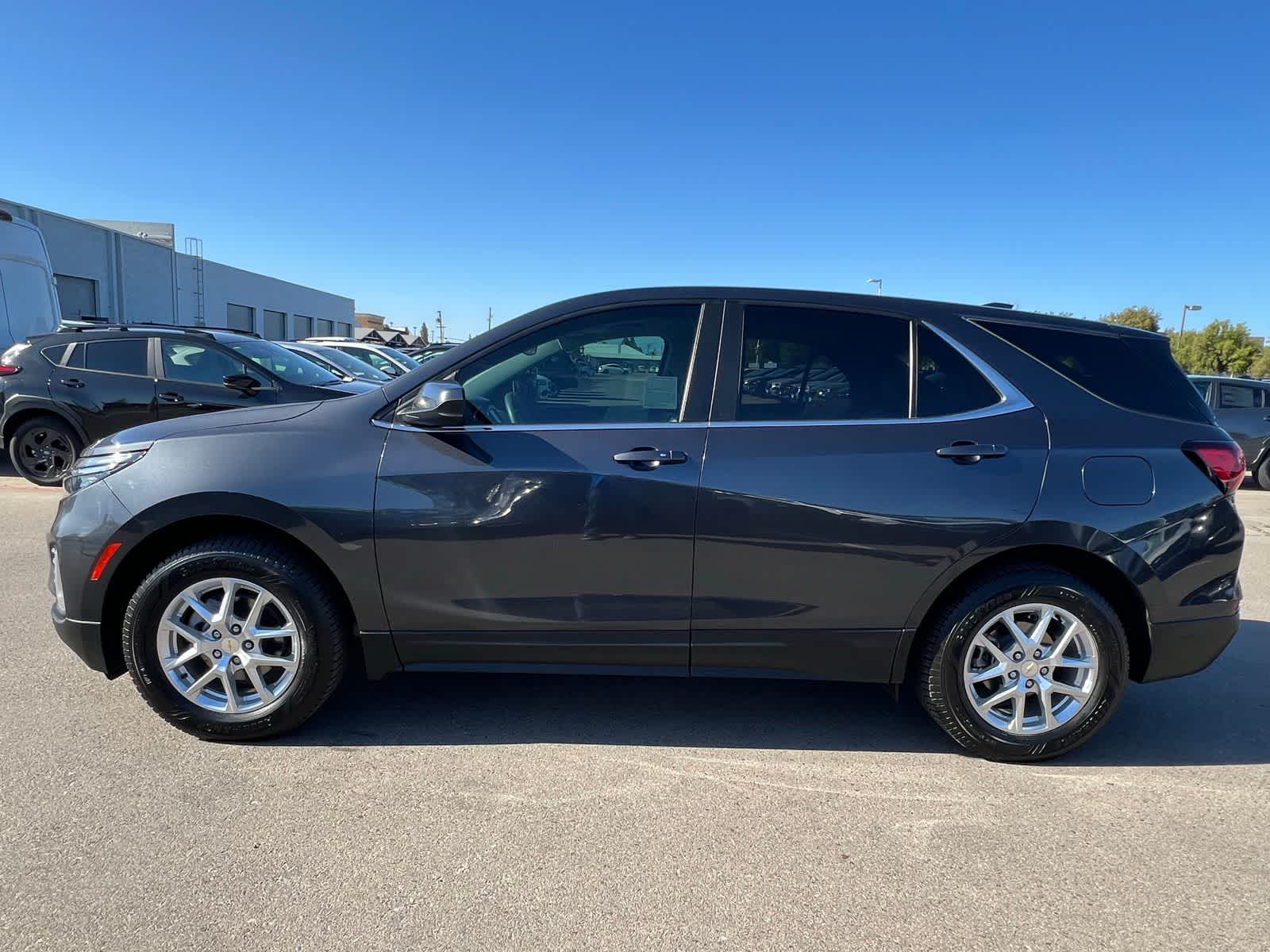 Thumbnail: 2022 Chevrolet Equinox - 2