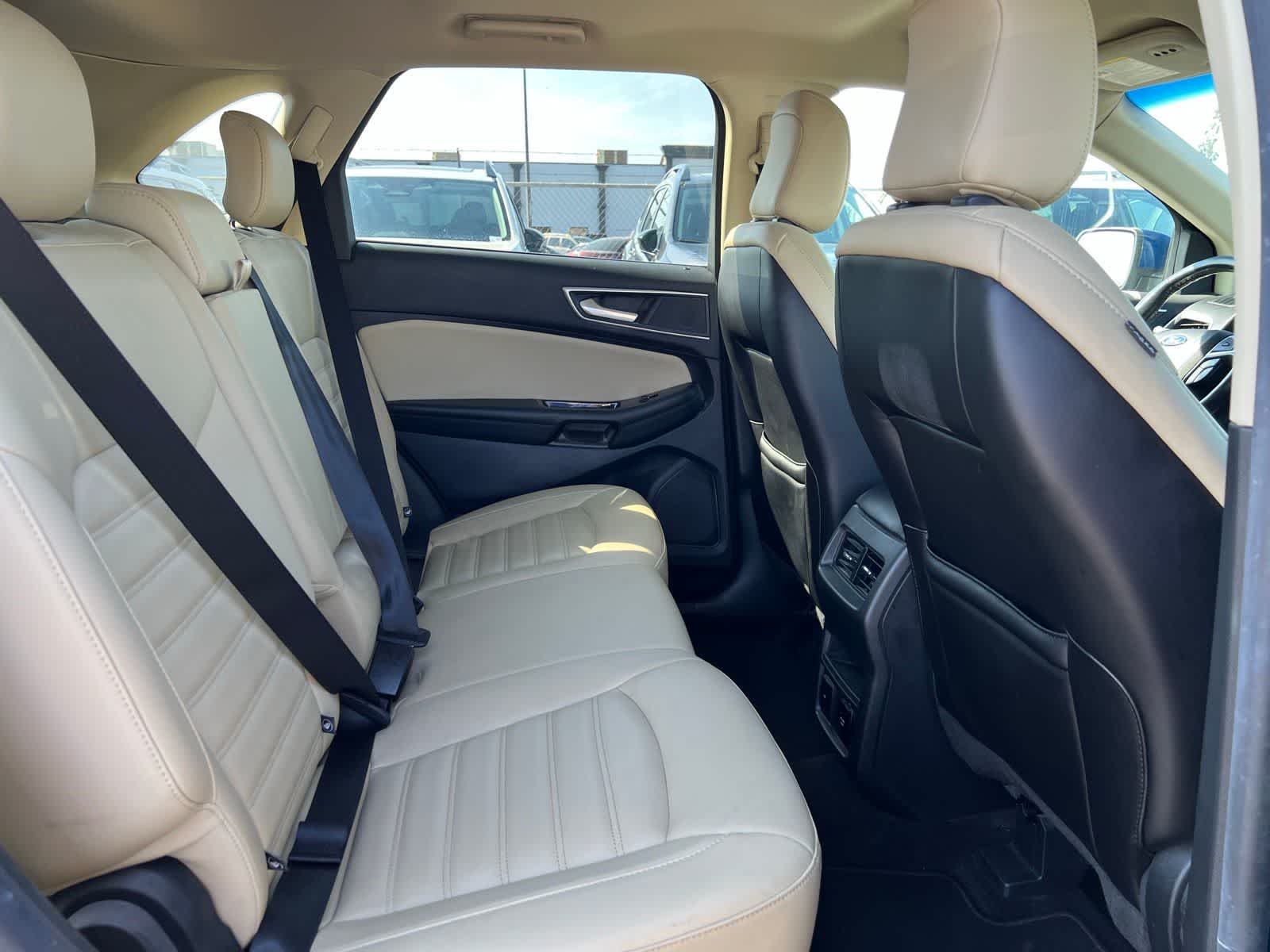 Thumbnail: 2020 Ford Edge - 23