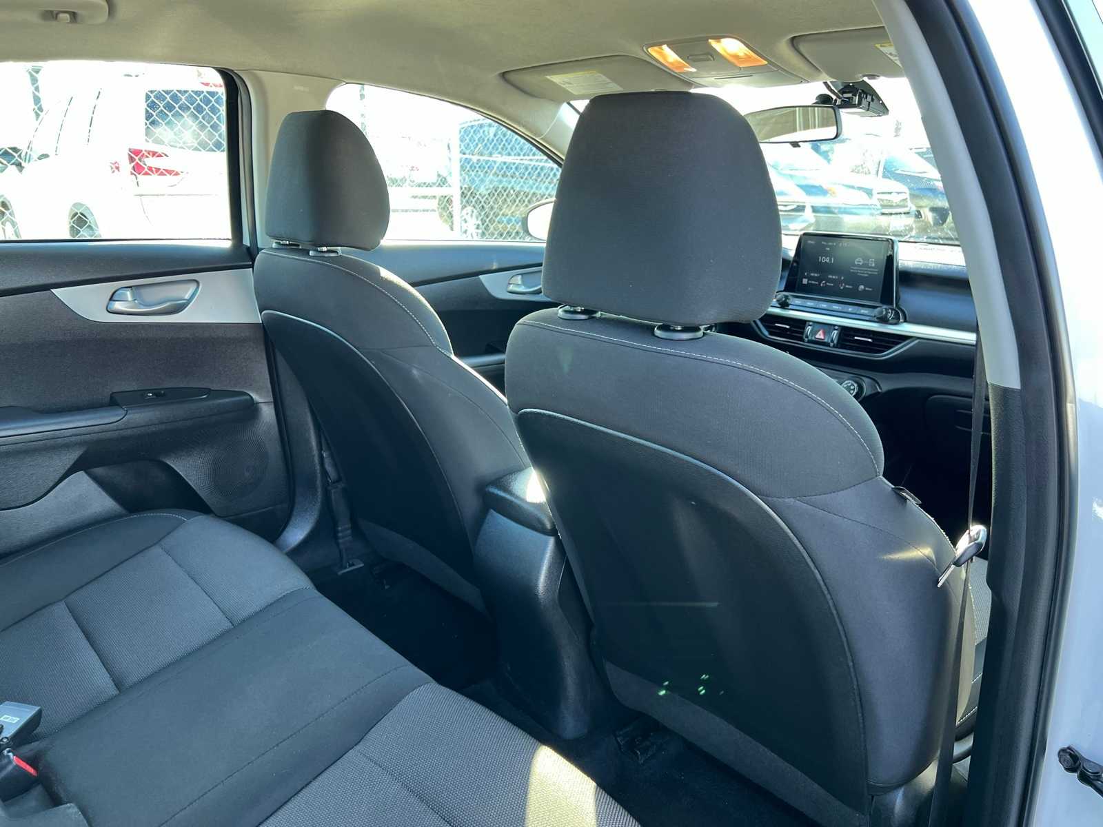 Thumbnail: 2023 Kia Forte - 21