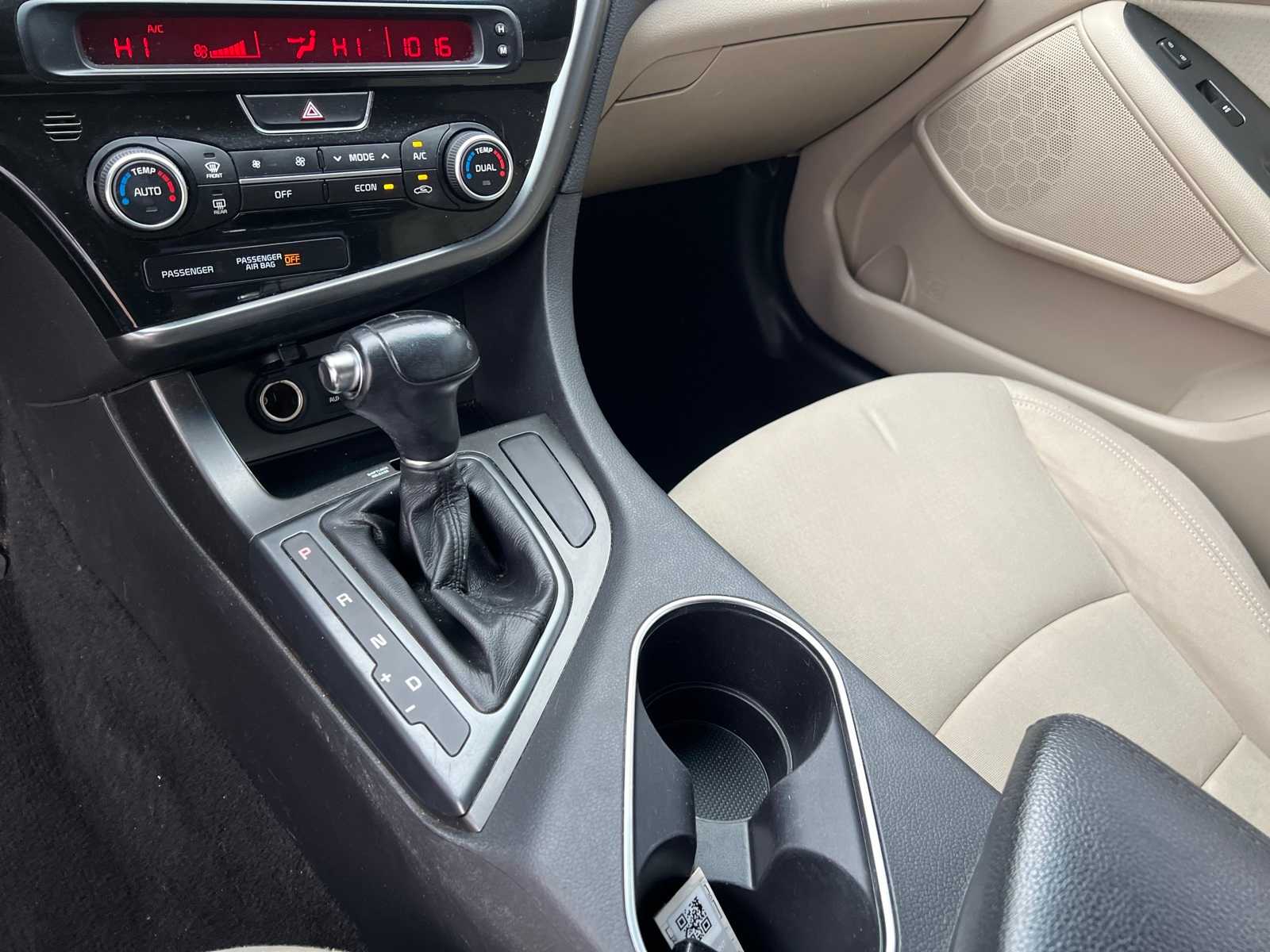 Thumbnail: 2016 Kia Optima - 42