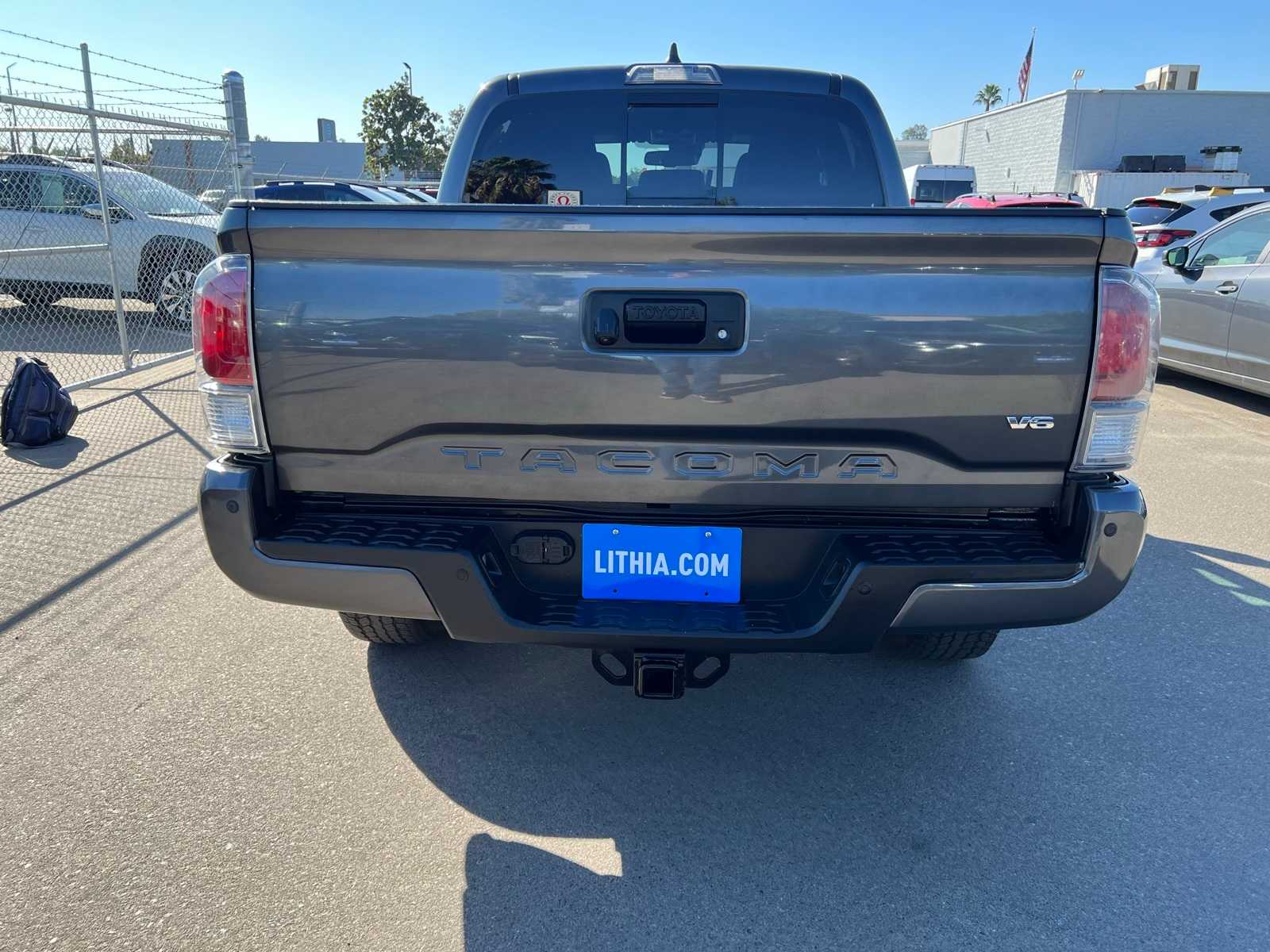 Thumbnail: 2023 Toyota Tacoma - 4