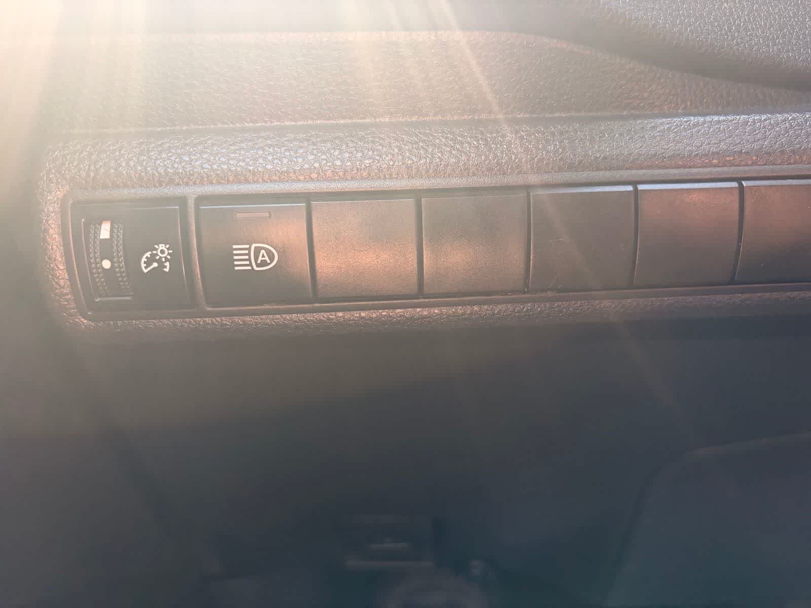Thumbnail: 2024 Toyota Corolla - 32