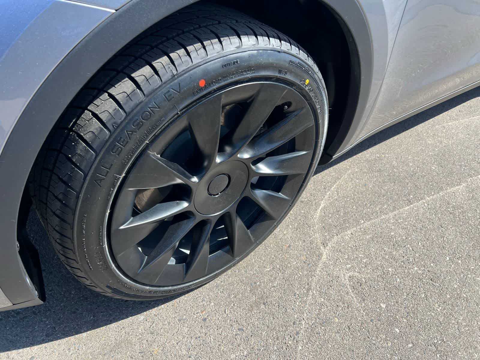 Thumbnail: 2025 Tesla Model Y - 12