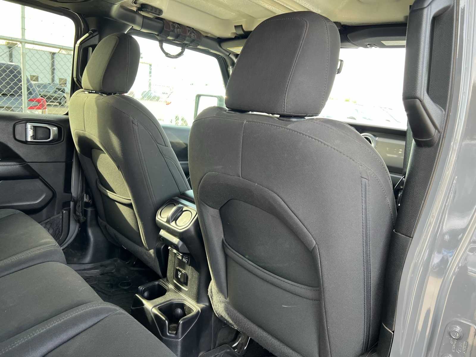 Thumbnail: 2021 Jeep Gladiator - 20