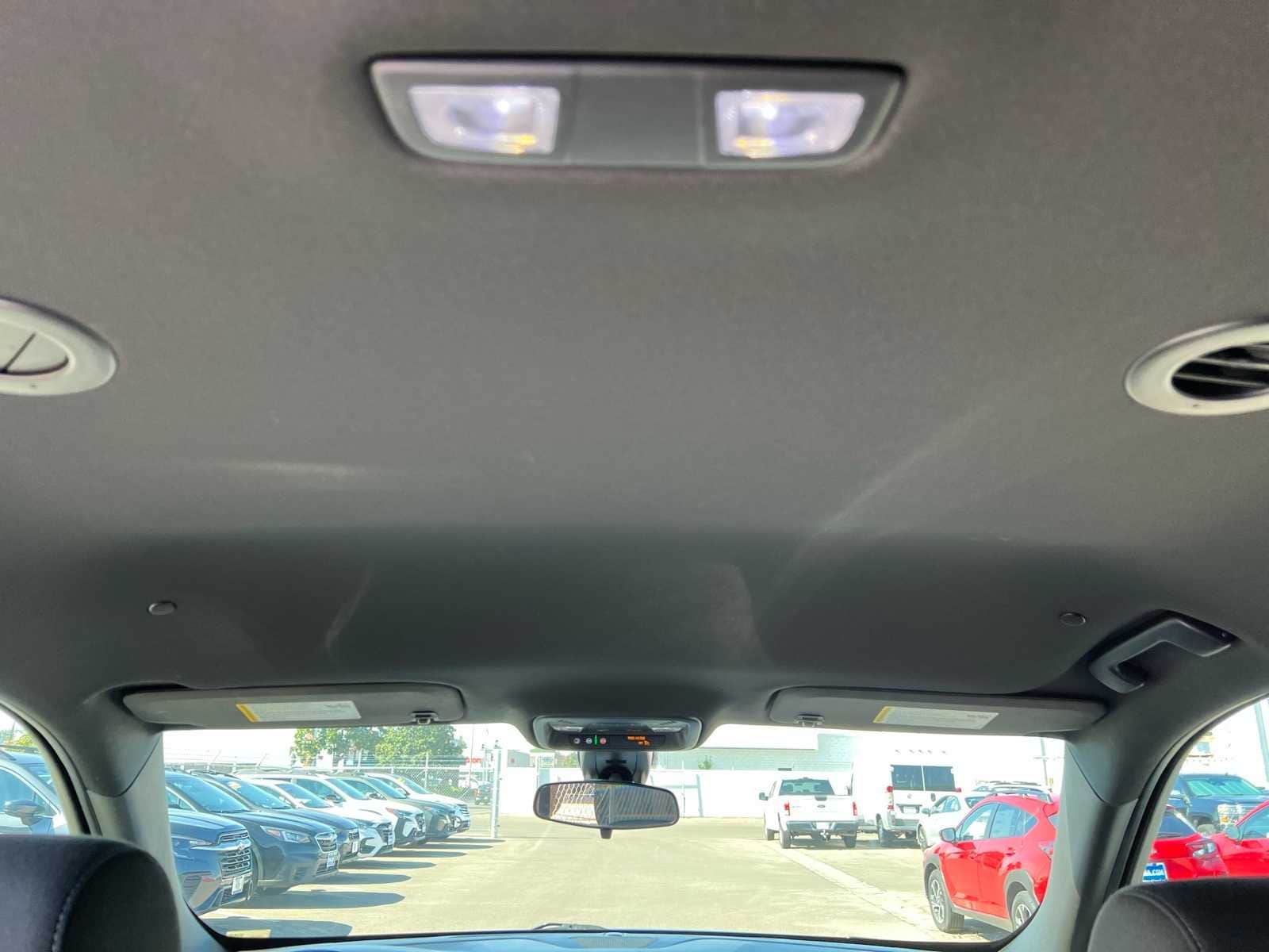 Thumbnail: 2023 Chevrolet Traverse - 31