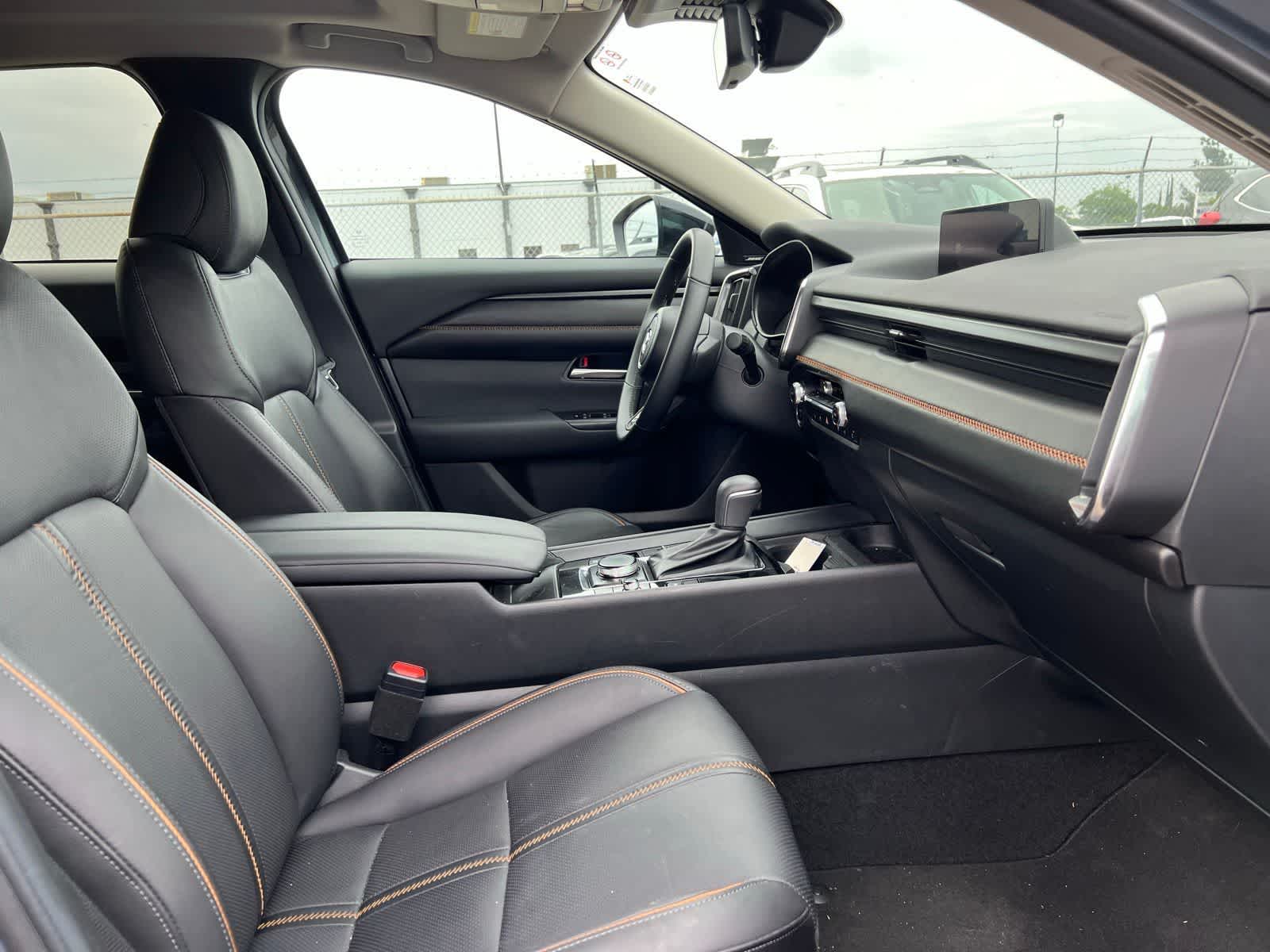 Thumbnail: 2025 Mazda CX-50 - 28