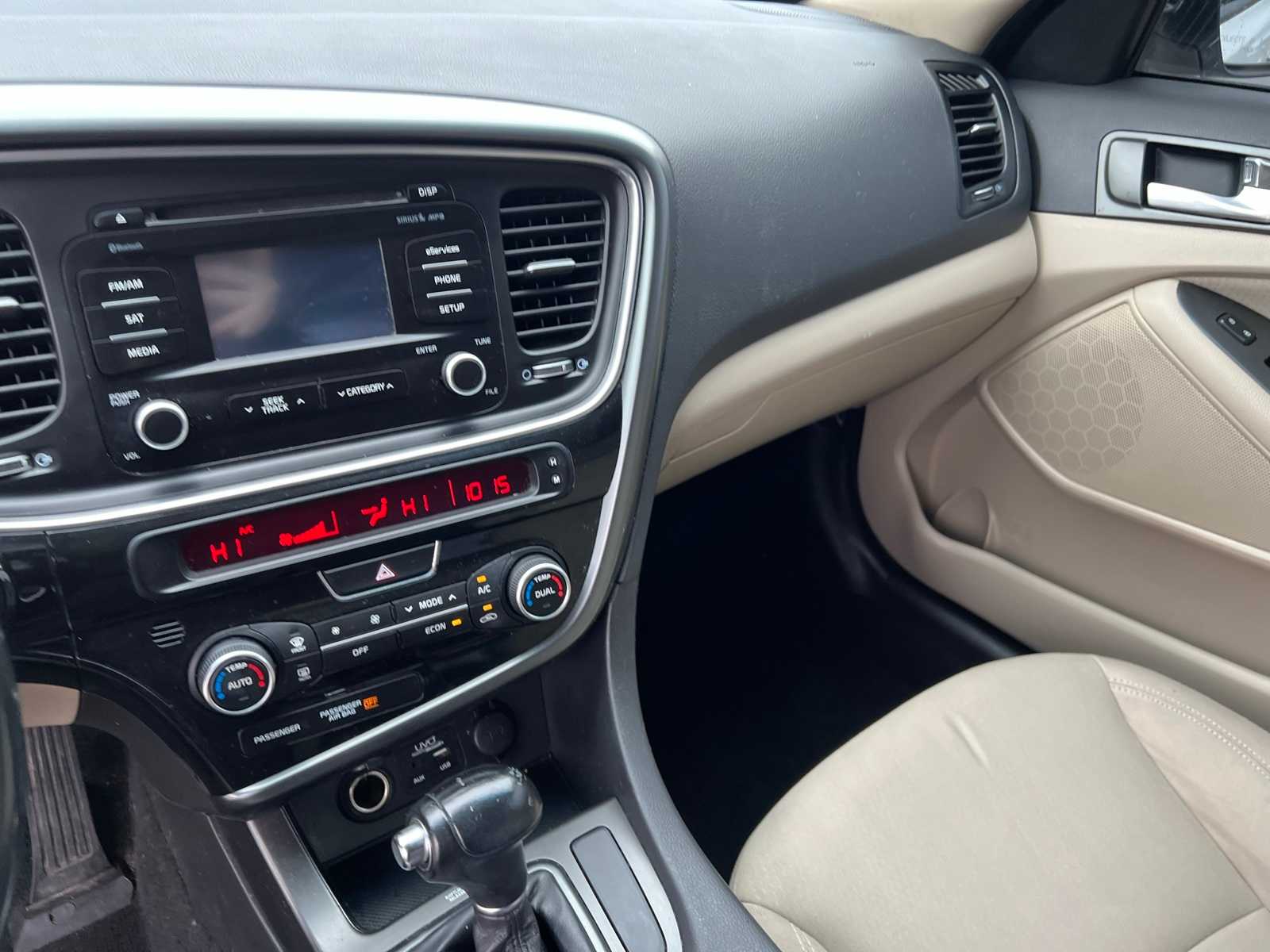 Thumbnail: 2016 Kia Optima - 38