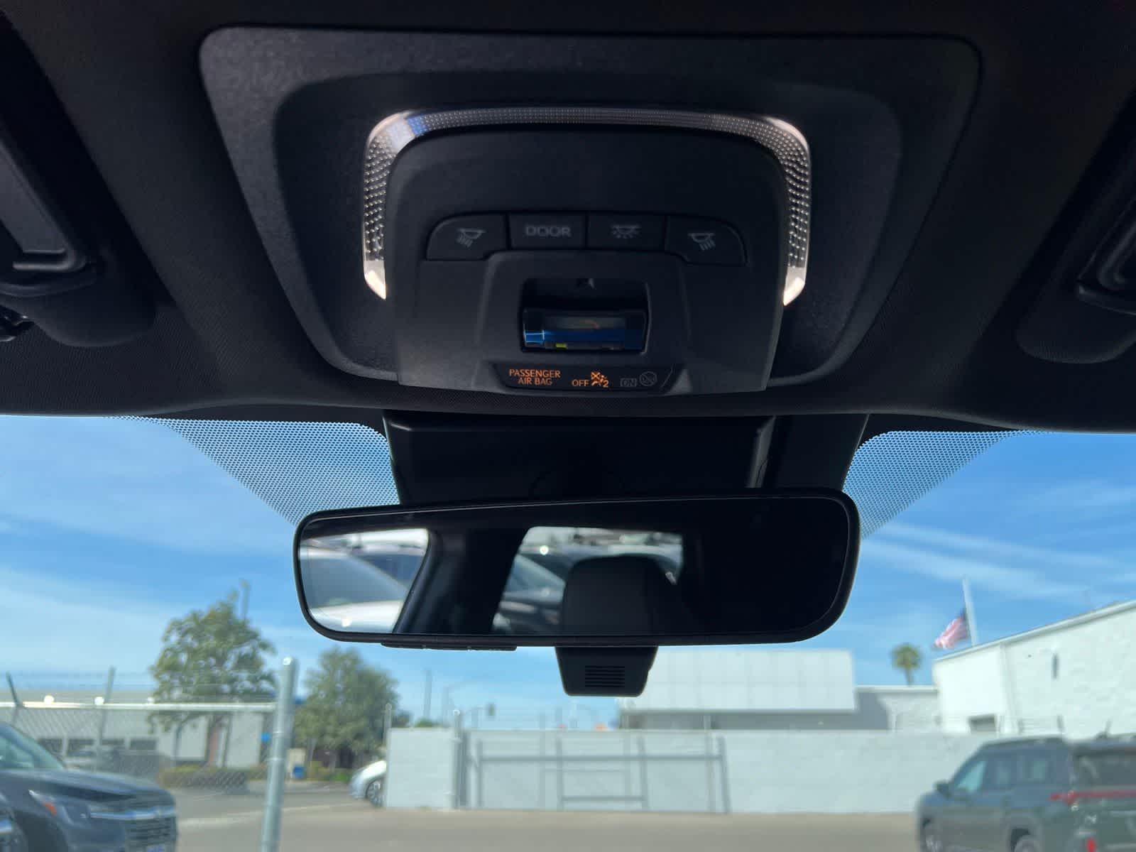 Thumbnail: 2025 Subaru Solterra - 33