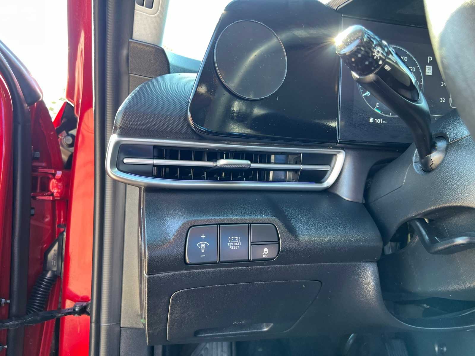 Thumbnail: 2024 Hyundai Elantra - 33