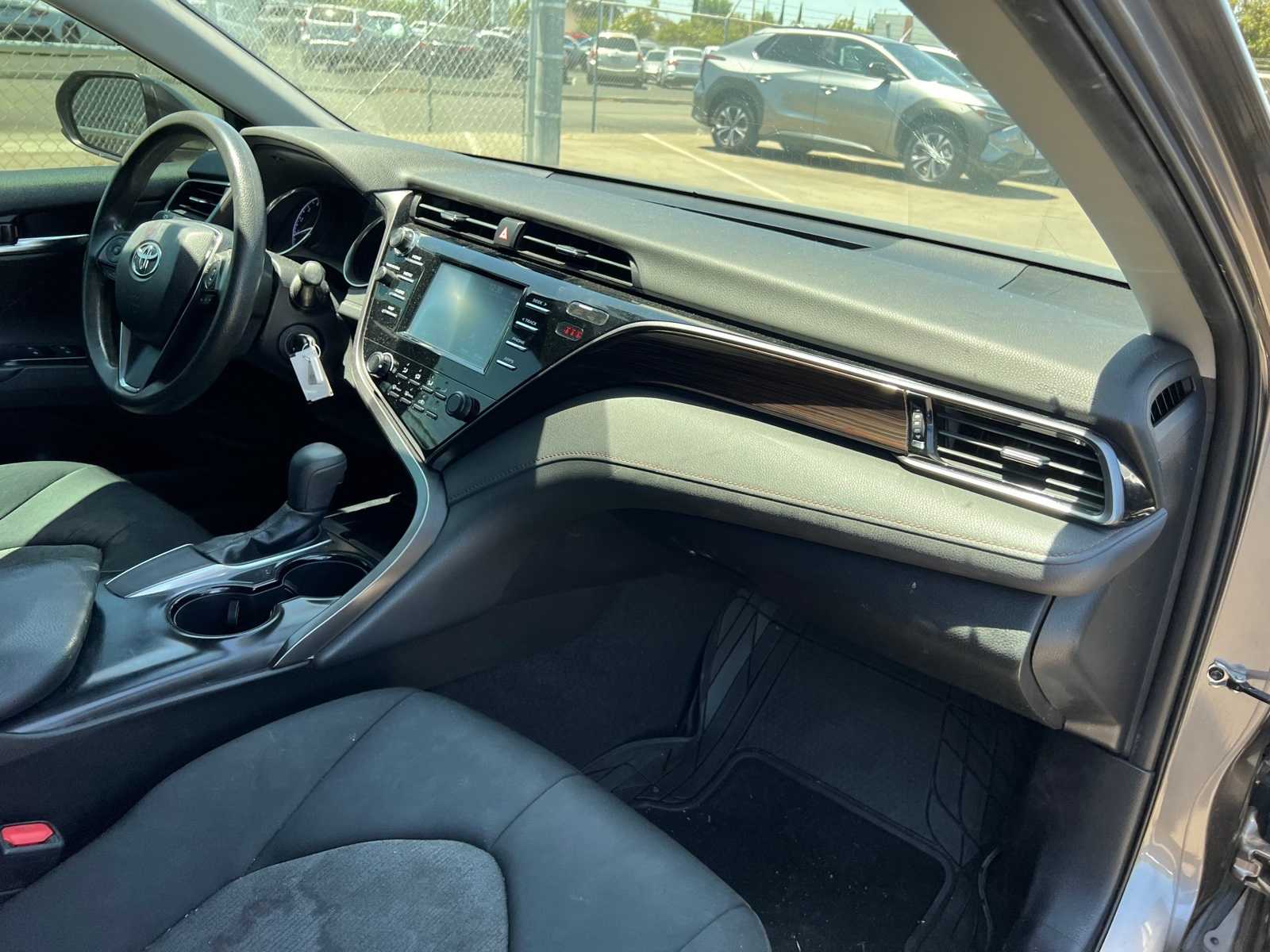 Thumbnail: 2019 Toyota Camry - 24