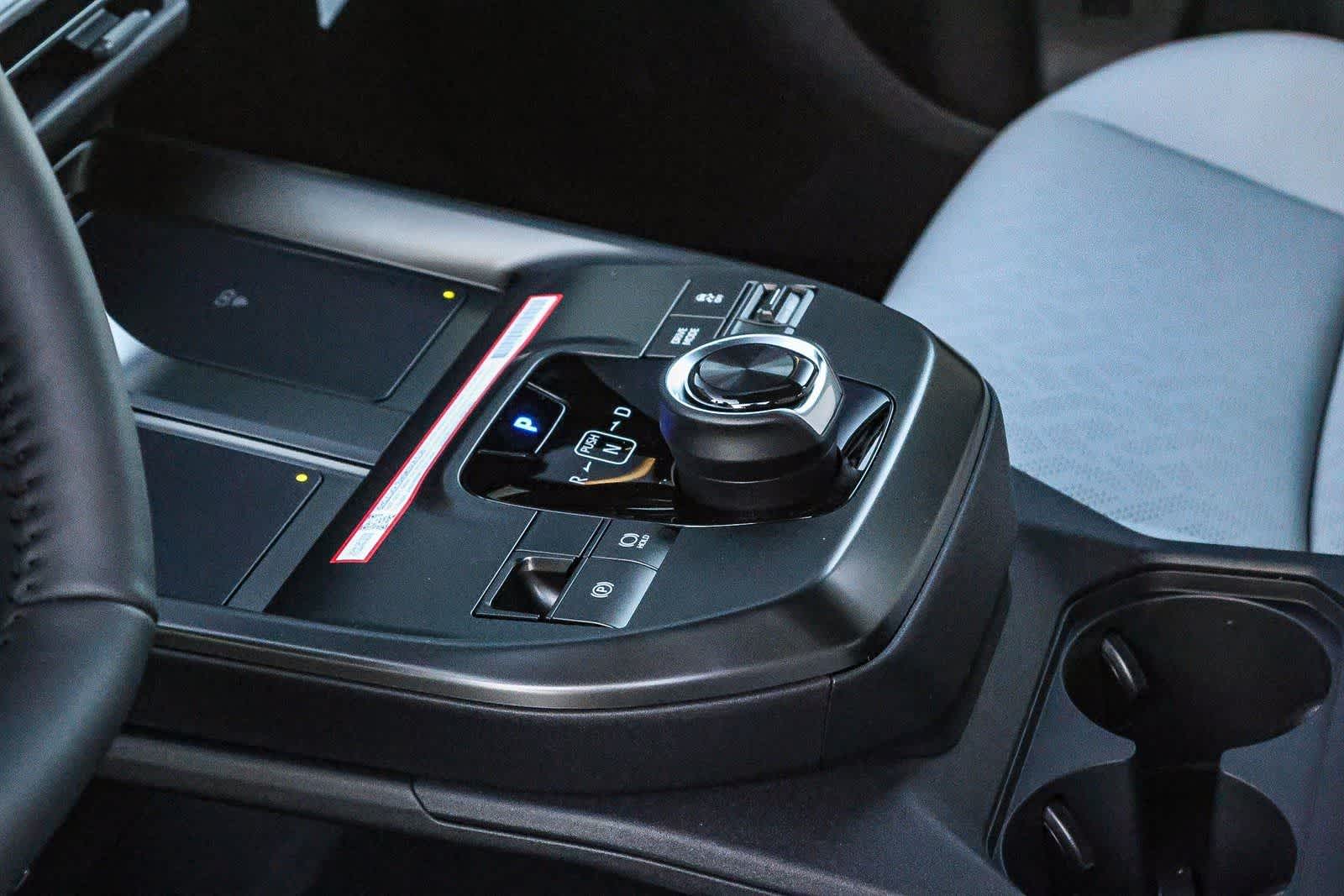 Thumbnail: 2026 Subaru Solterra - 18