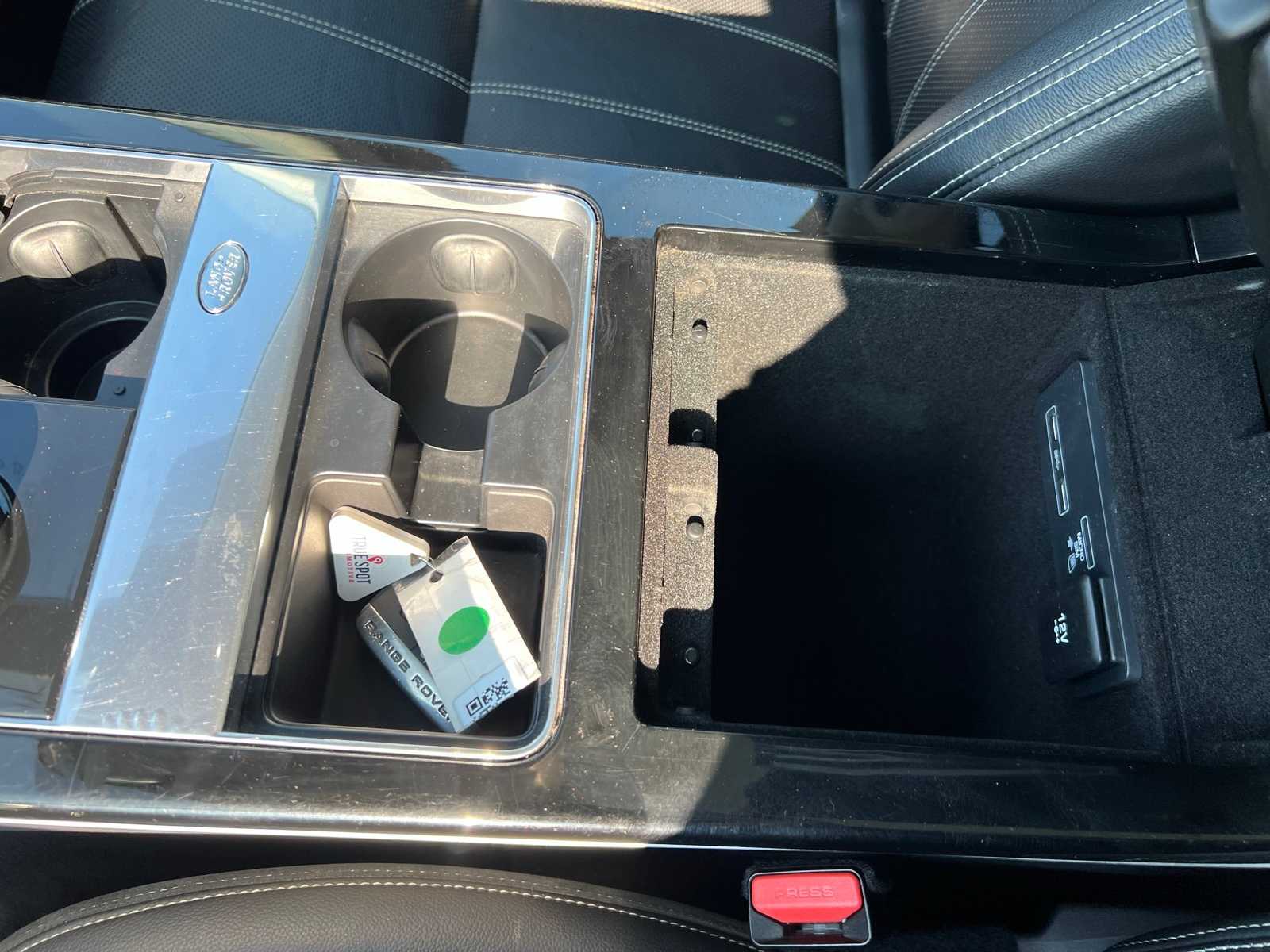 Thumbnail: 2020 Land Rover Range Rover Velar - 41