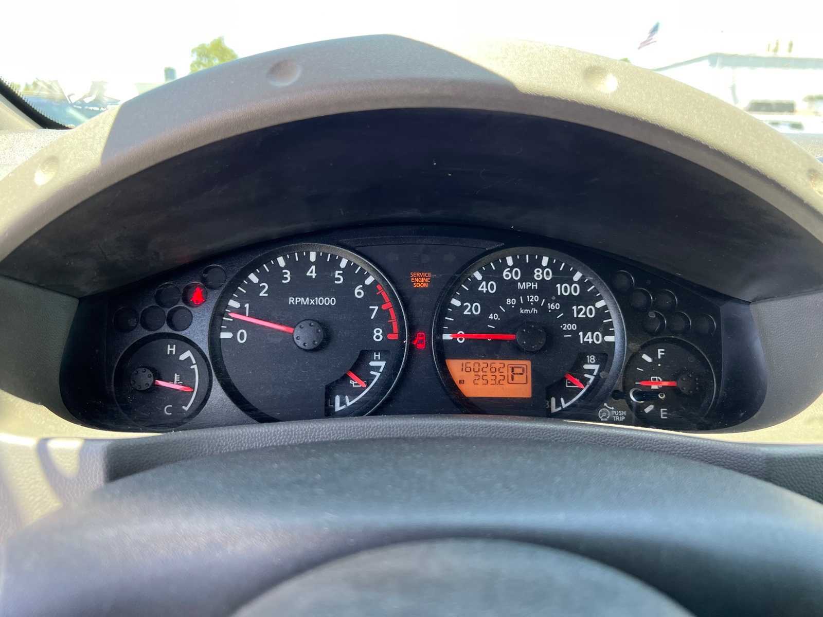 2011 Nissan Xterra S 34