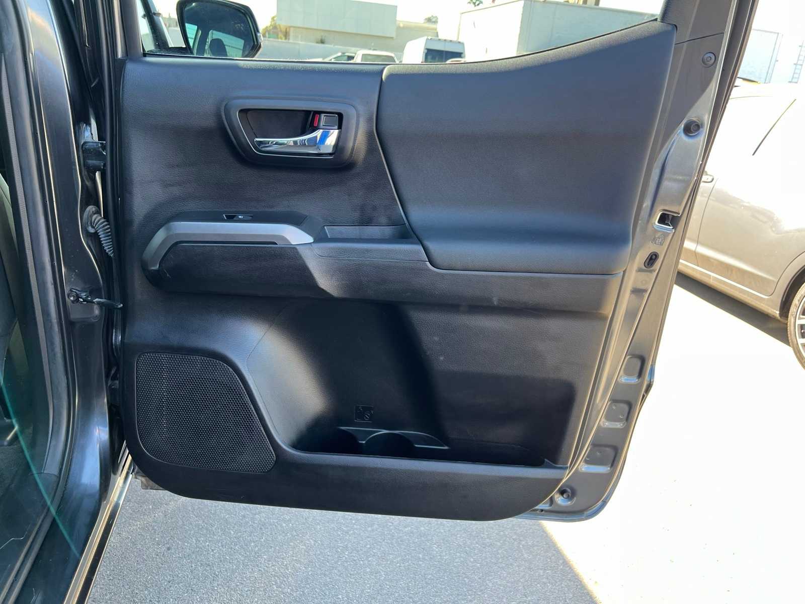 Thumbnail: 2023 Toyota Tacoma - 24