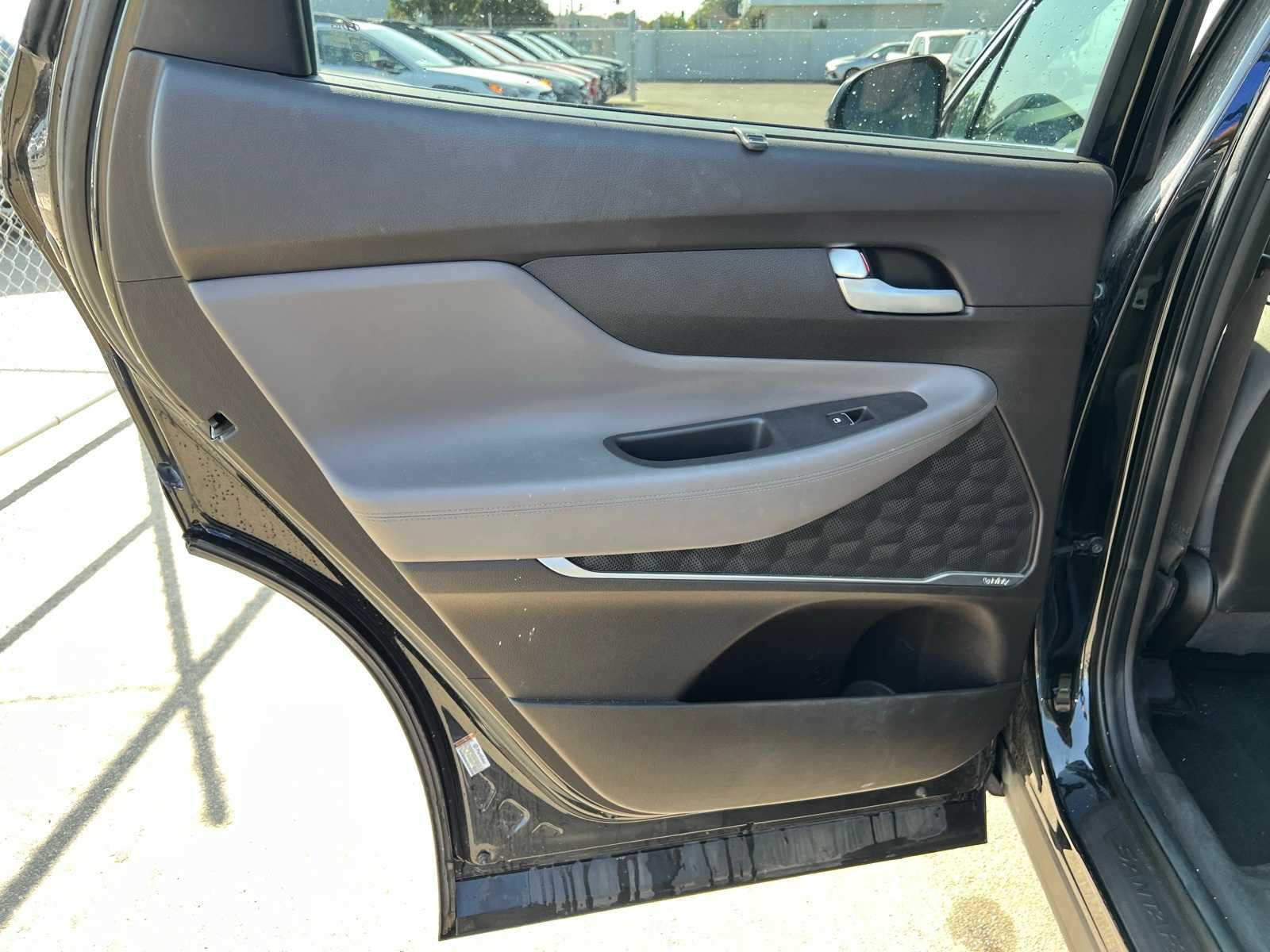 Thumbnail: 2019 Hyundai Santa Fe - 19