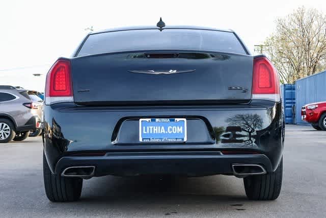 Thumbnail: 2018 Chrysler 300 - 6