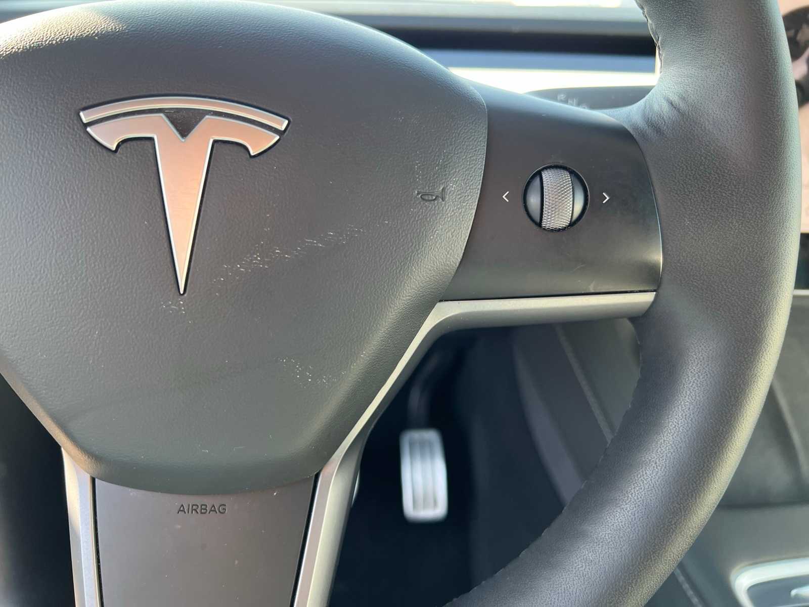 Thumbnail: 2022 Tesla Model Y - 35