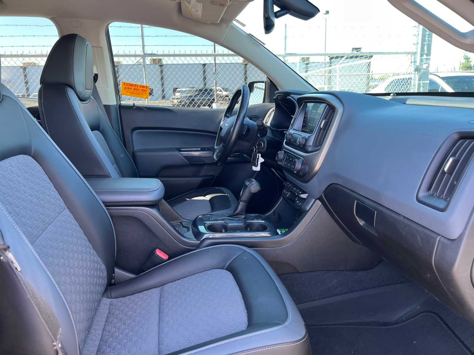 Thumbnail: 2021 Chevrolet Colorado - 27