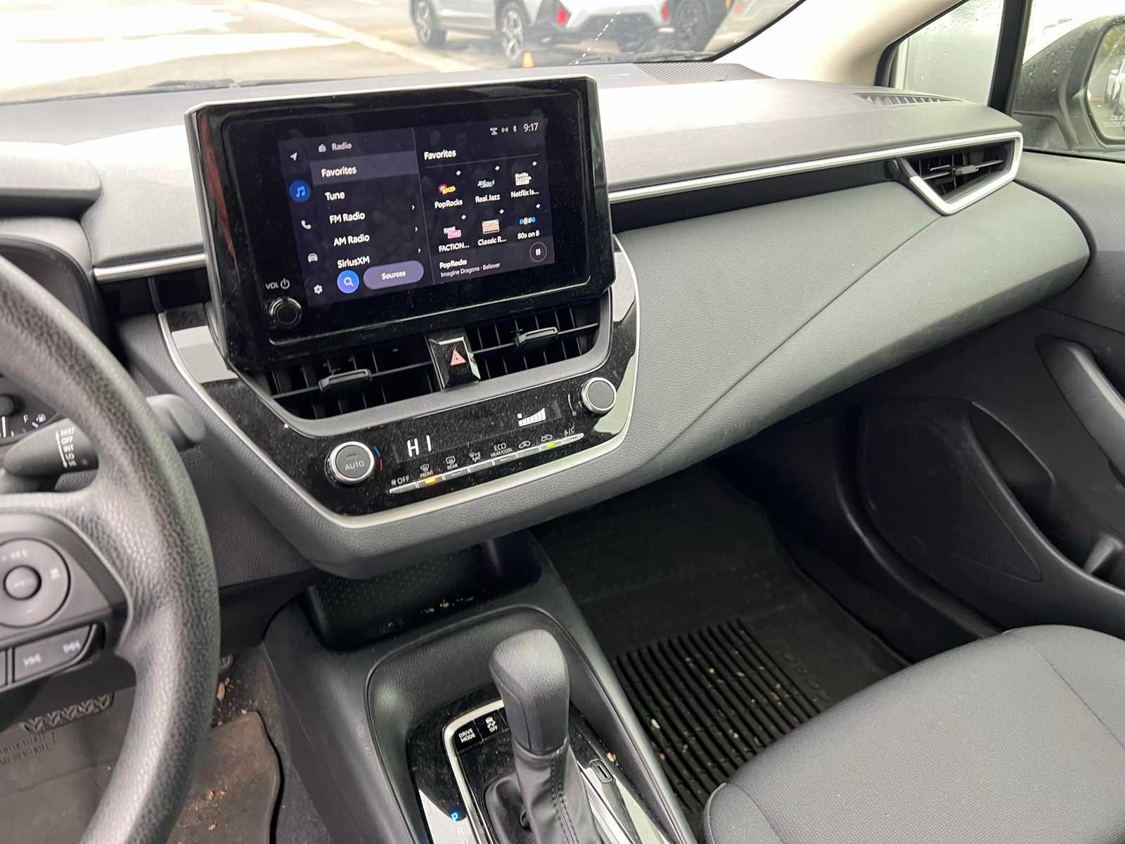 Thumbnail: 2023 Toyota Corolla - 32