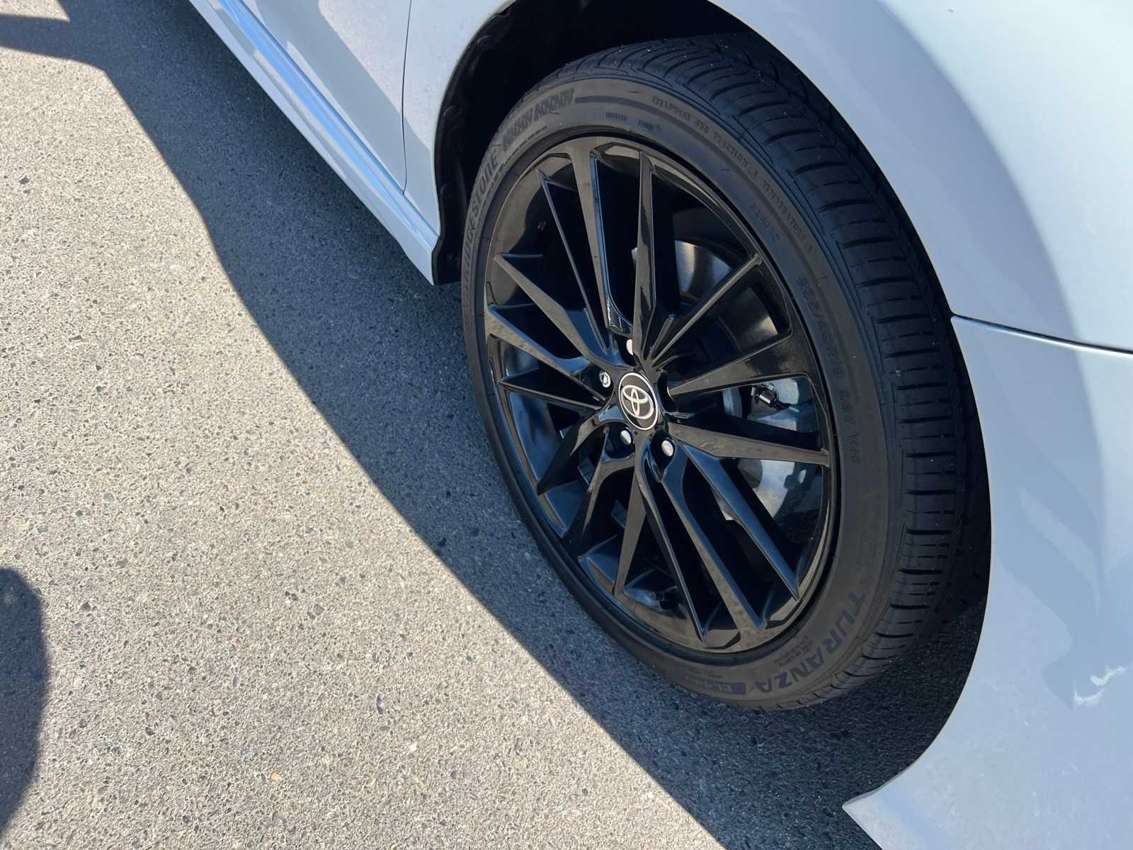 2022 Toyota Camry XSE 24