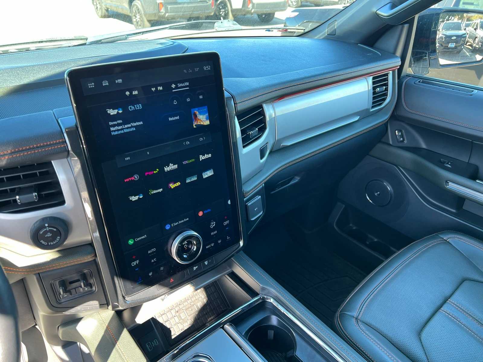 Thumbnail: 2022 Ford Expedition - 31