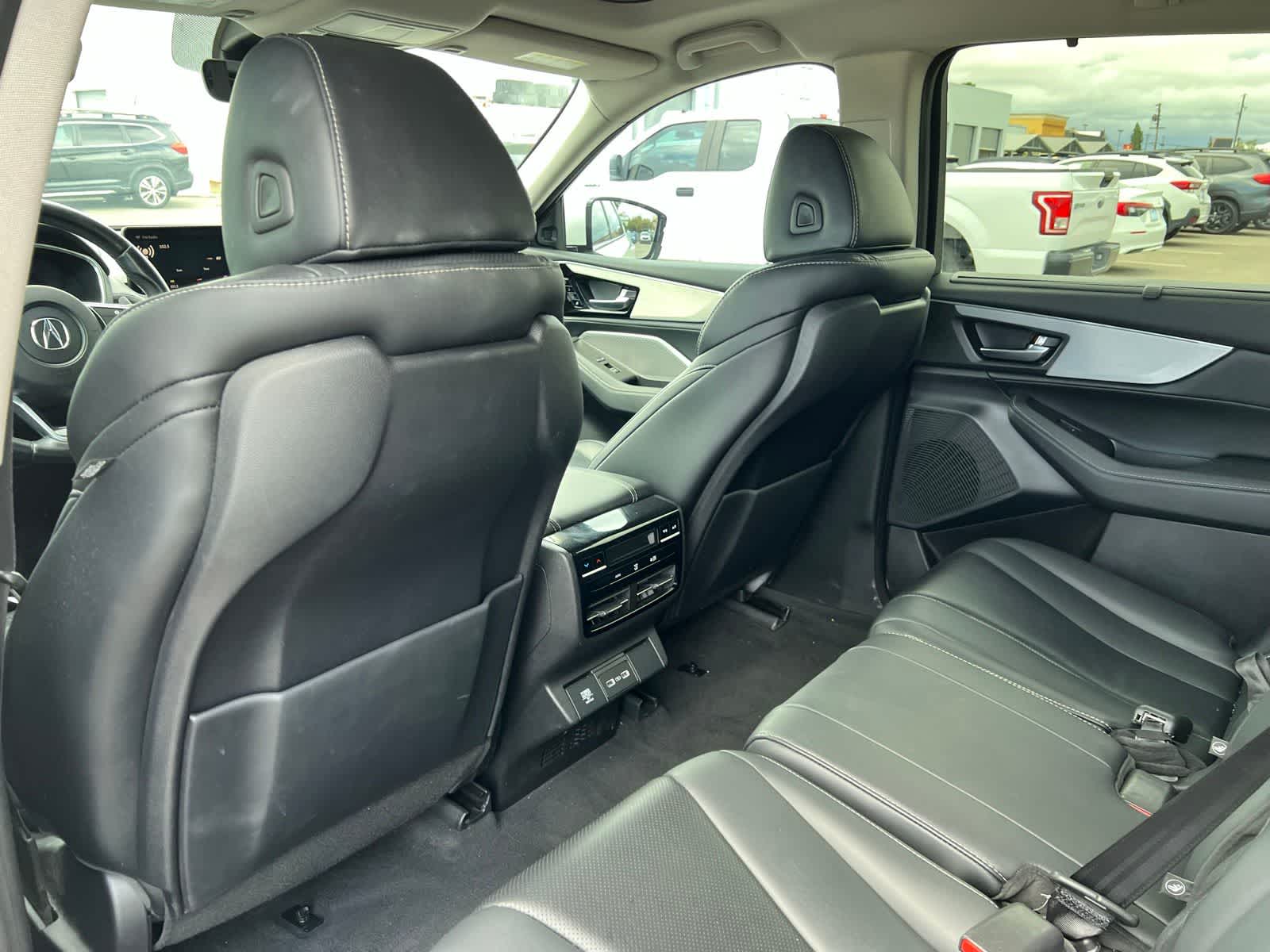 Thumbnail: 2023 Acura MDX - 17