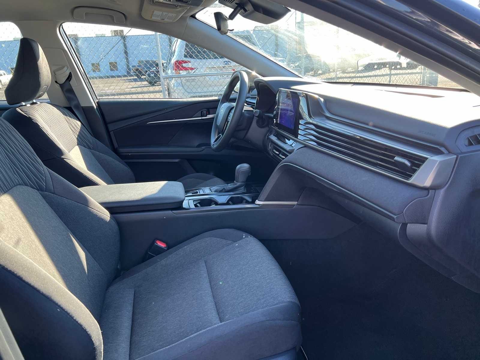 Thumbnail: 2025 Toyota Camry - 27