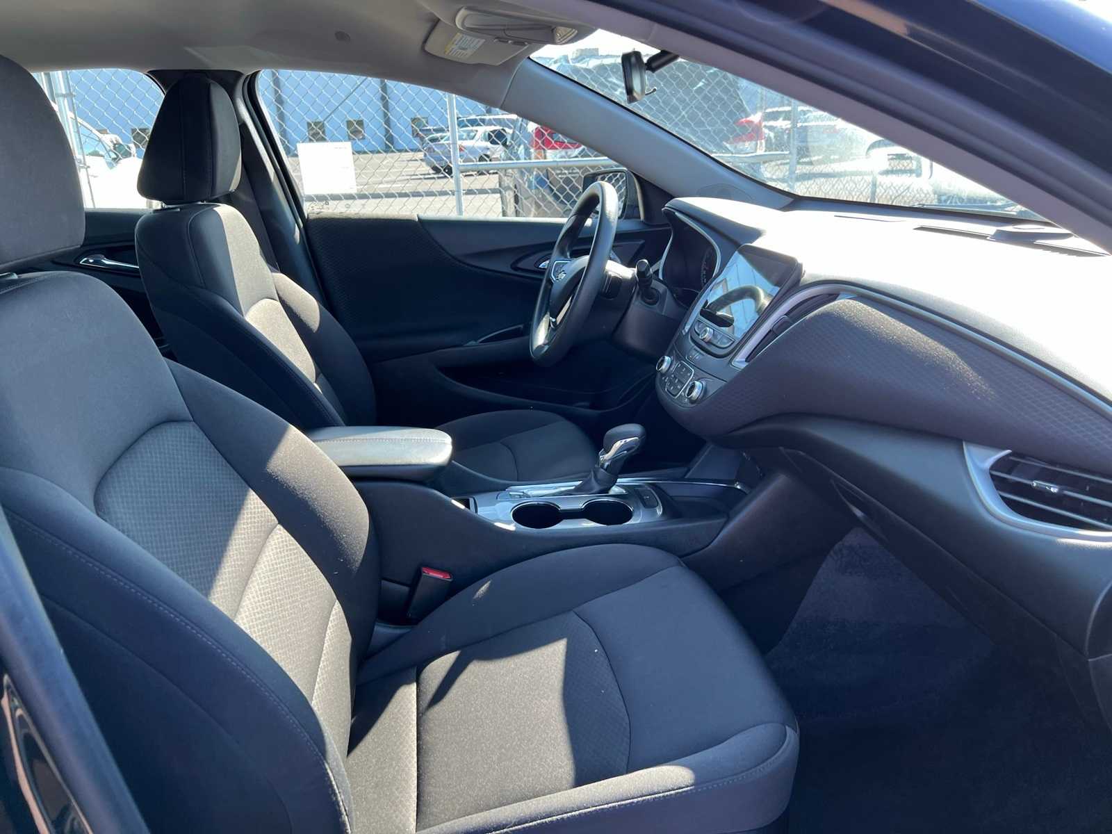 Thumbnail: 2023 Chevrolet Malibu - 27