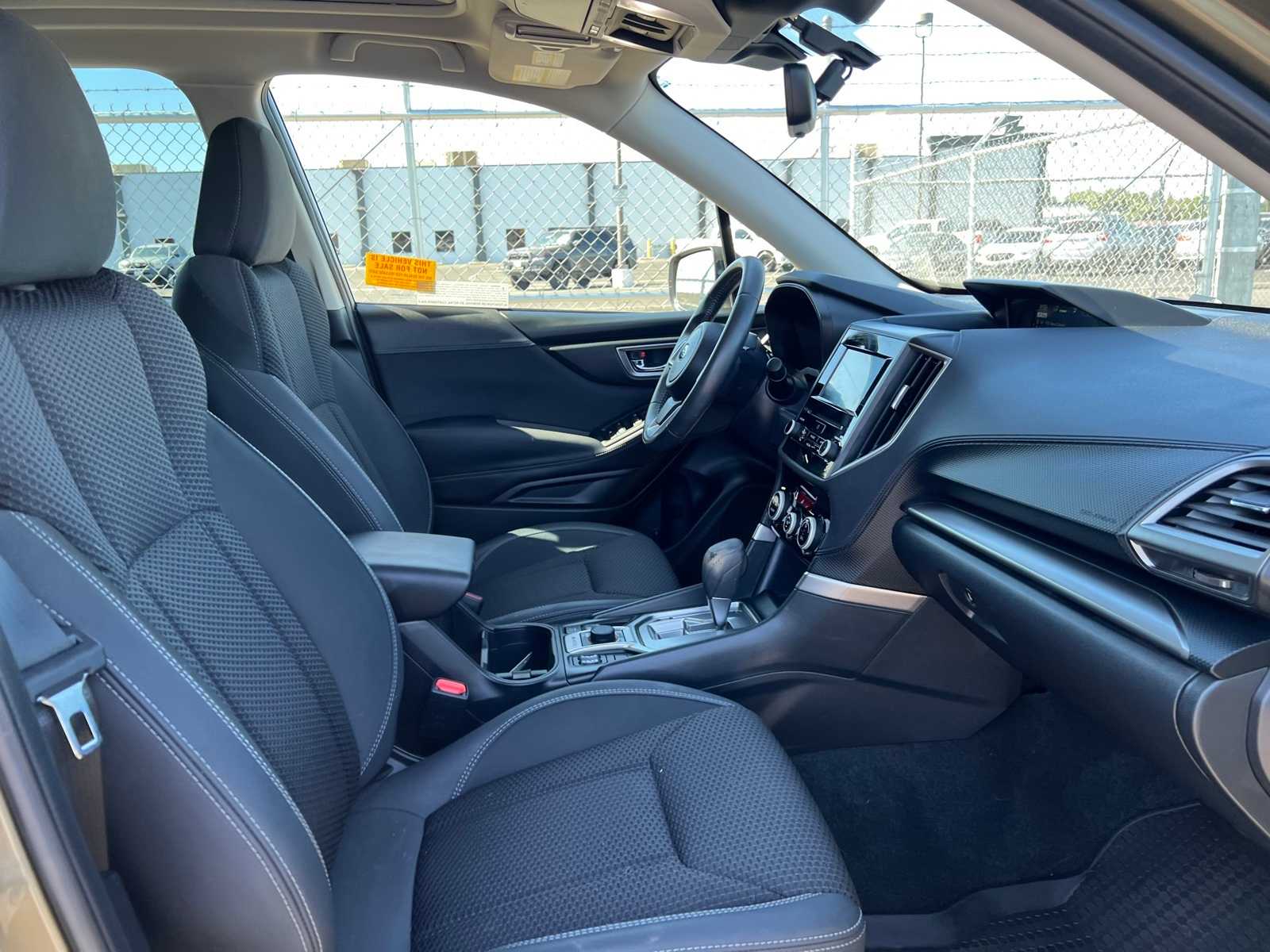 2023 Subaru Forester Premium 27