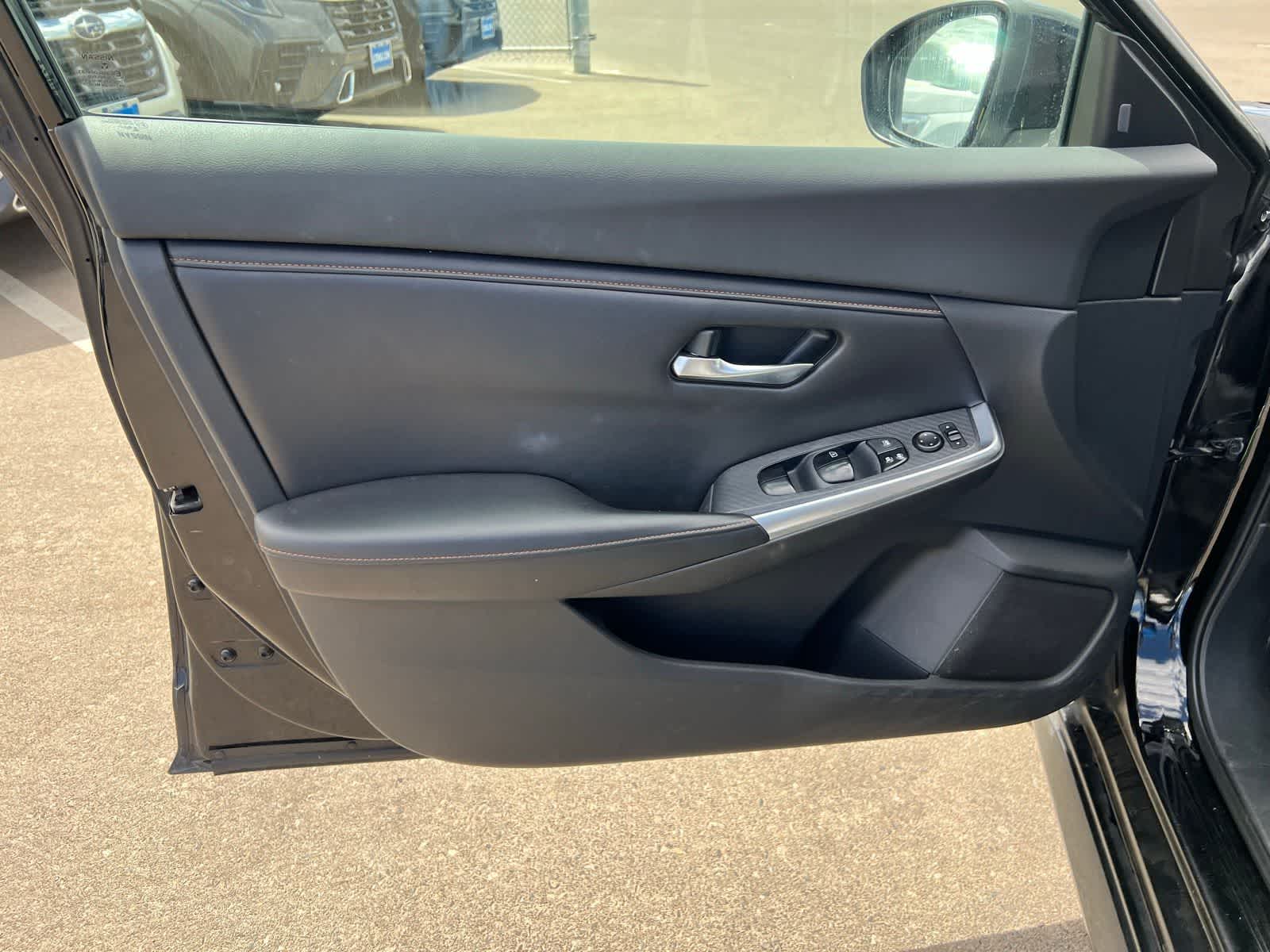 Thumbnail: 2020 Nissan Sentra - 16