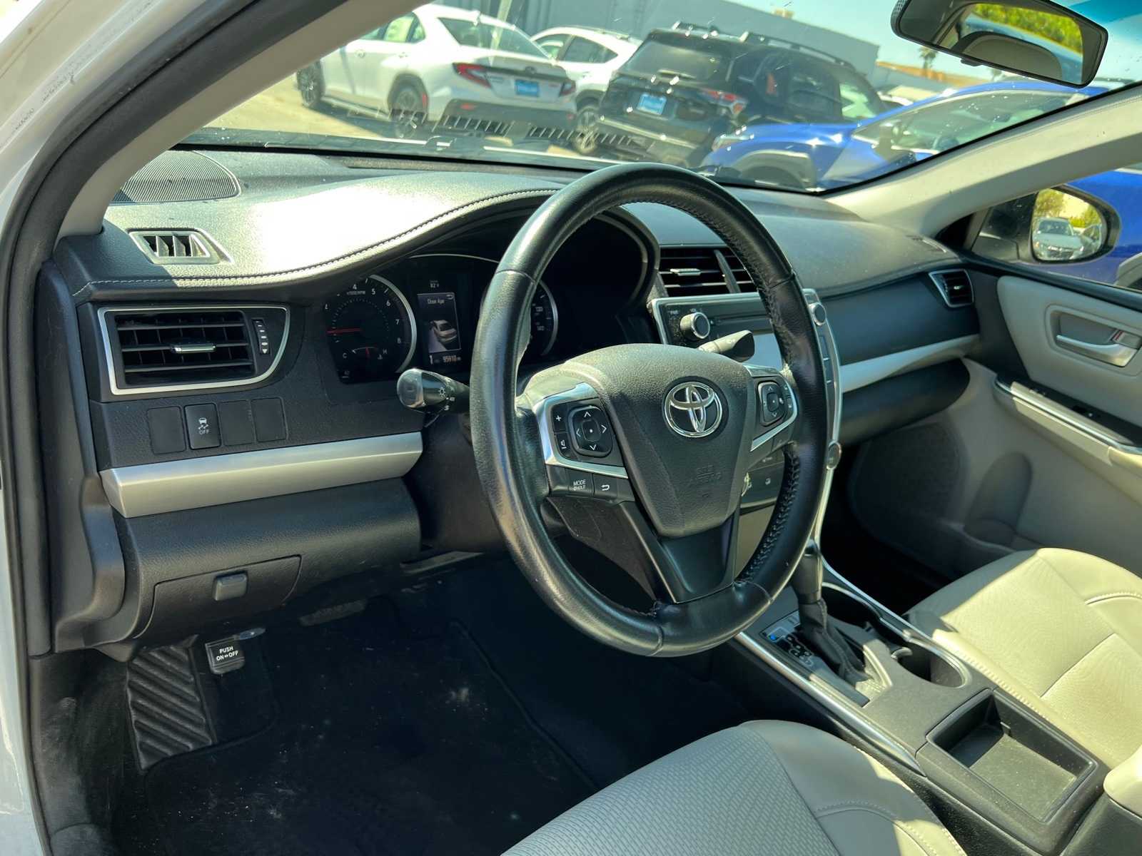 Thumbnail: 2016 Toyota Camry - 14