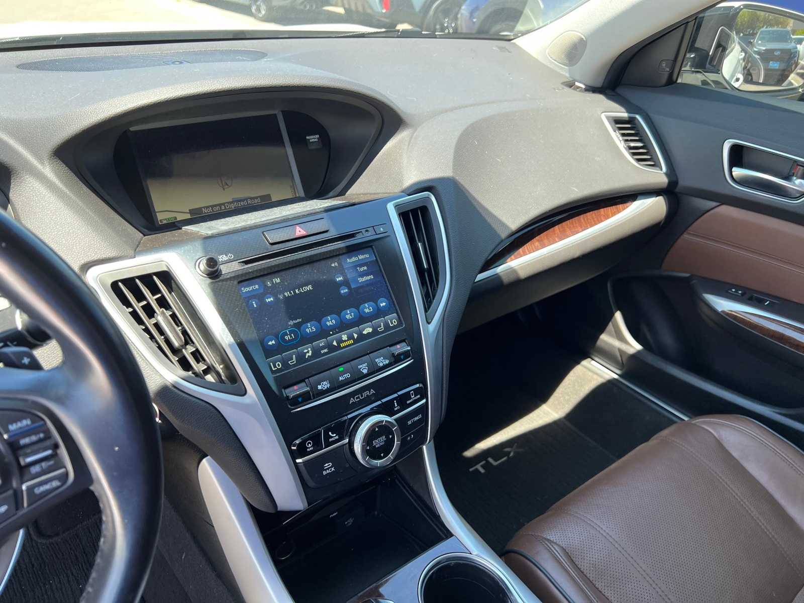 Thumbnail: 2020 Acura TLX - 32