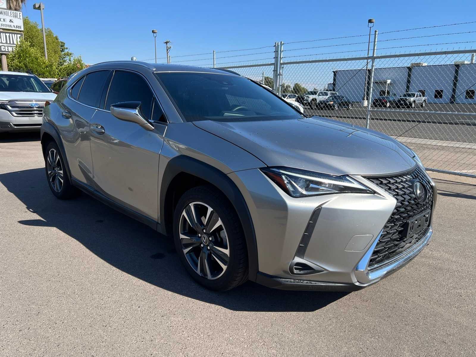 Thumbnail: 2020 Lexus UX - 10