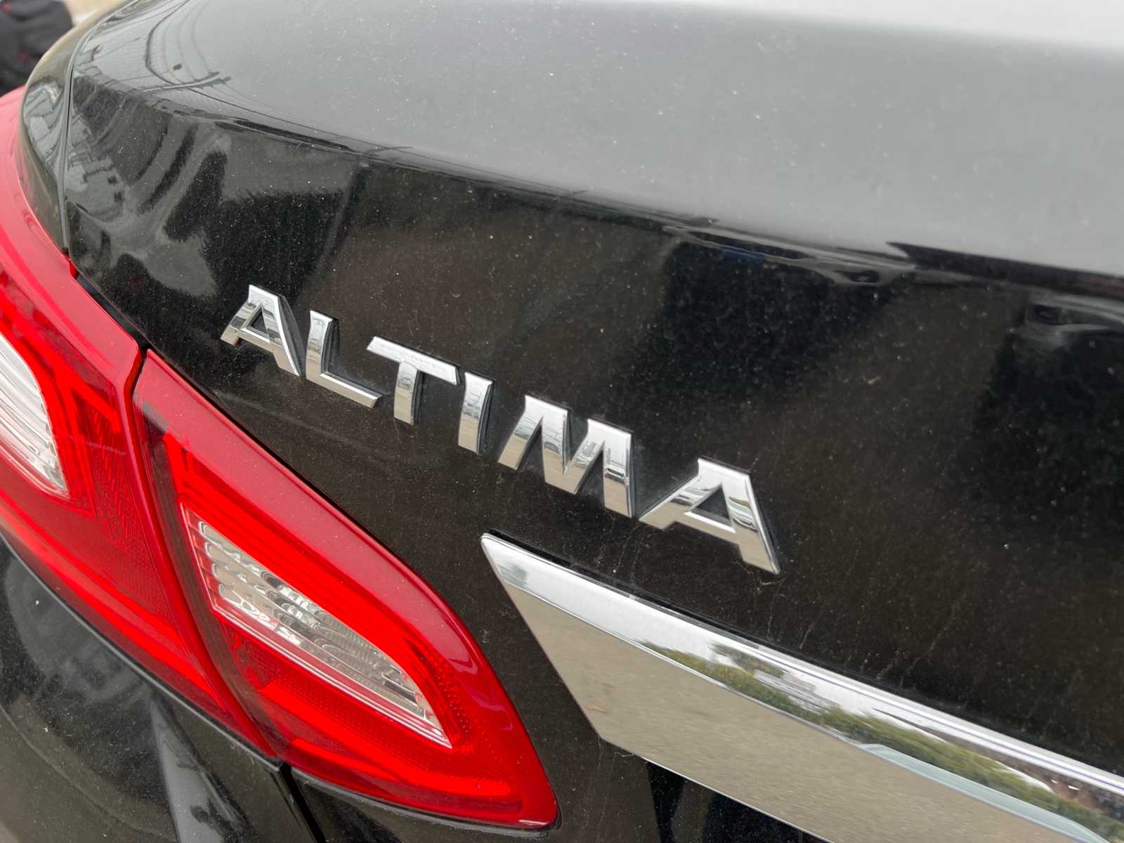 Thumbnail: 2017 Nissan Altima - 5