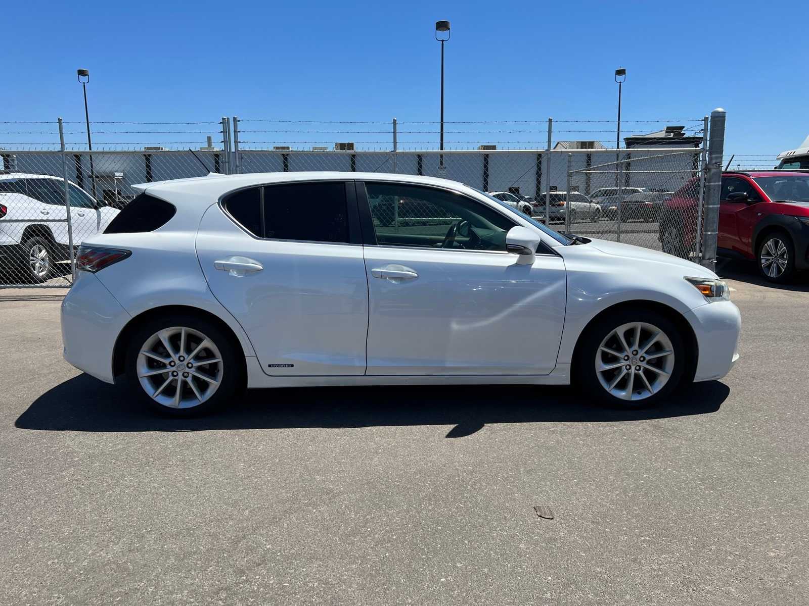 Thumbnail: 2013 Lexus CT - 8